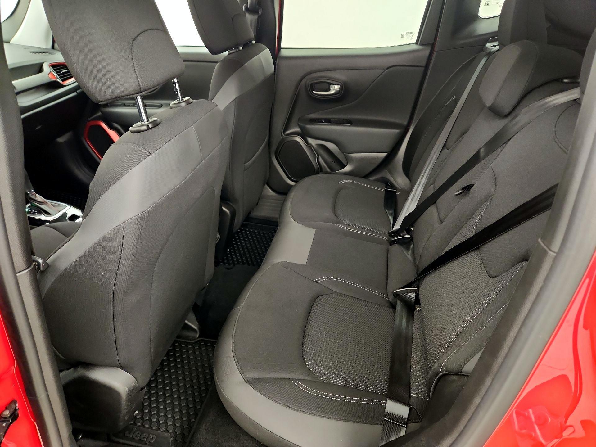 Thumbnail: 2022 Jeep Renegade - 18