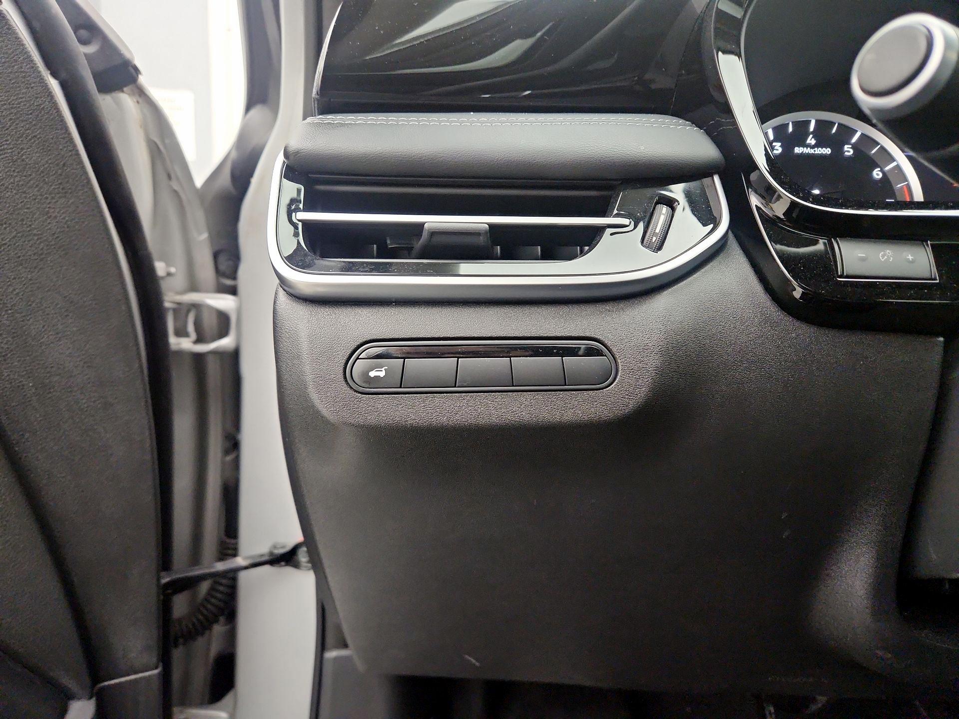 Thumbnail: 2023 INFINITI QX60 - 13