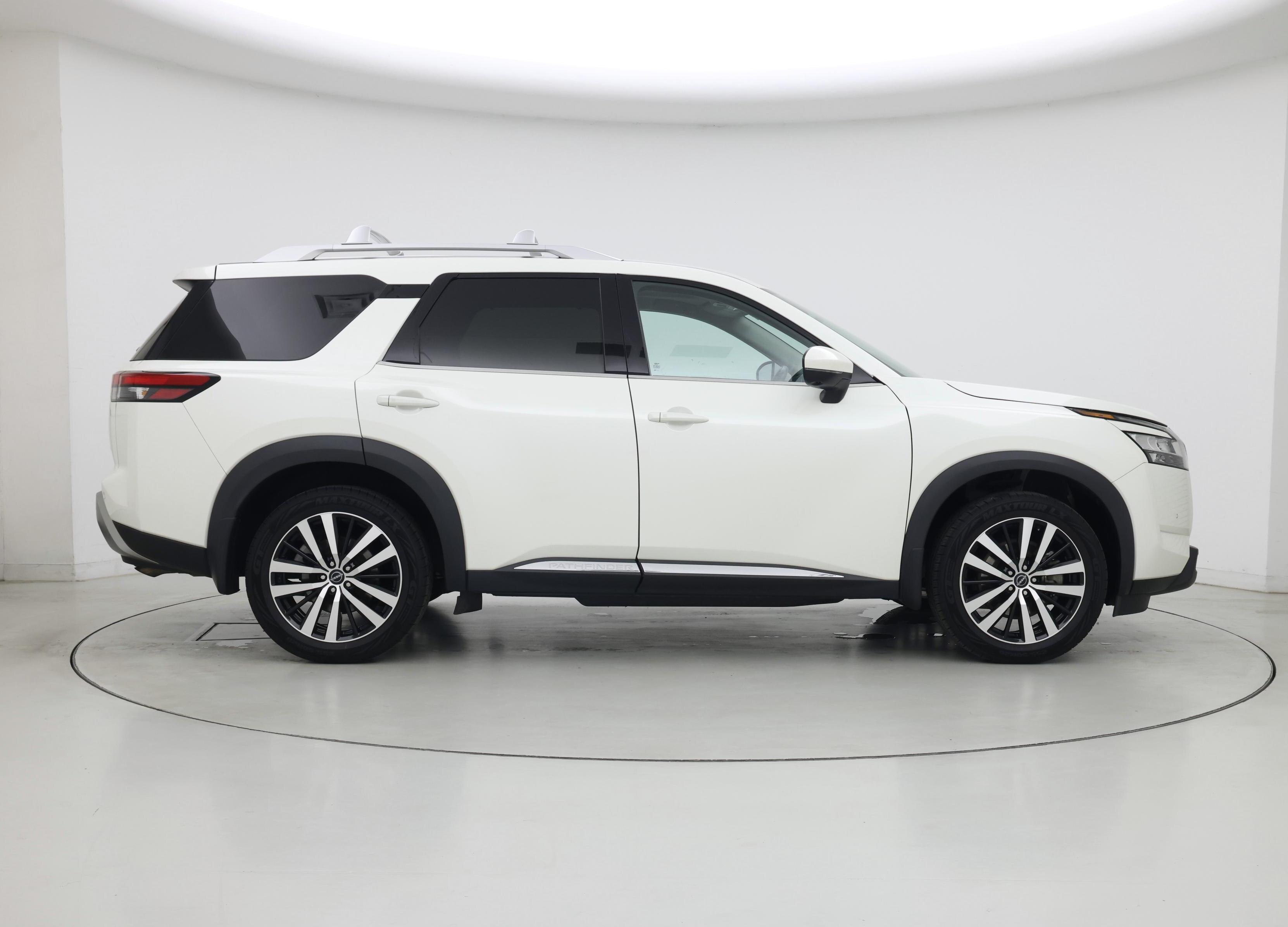 Thumbnail: 2023 Nissan Pathfinder - 7