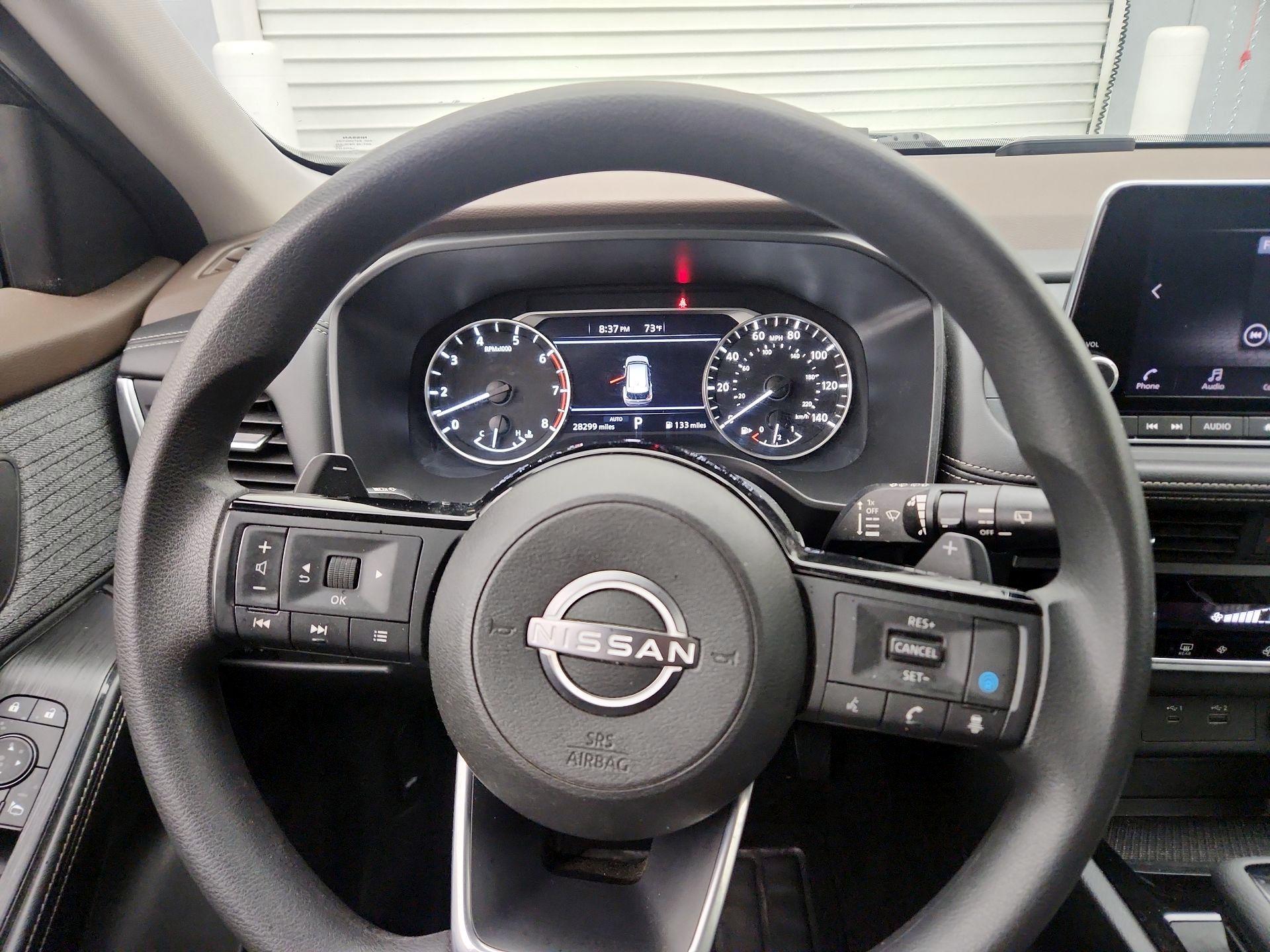 Thumbnail: 2023 Nissan Rogue - 10