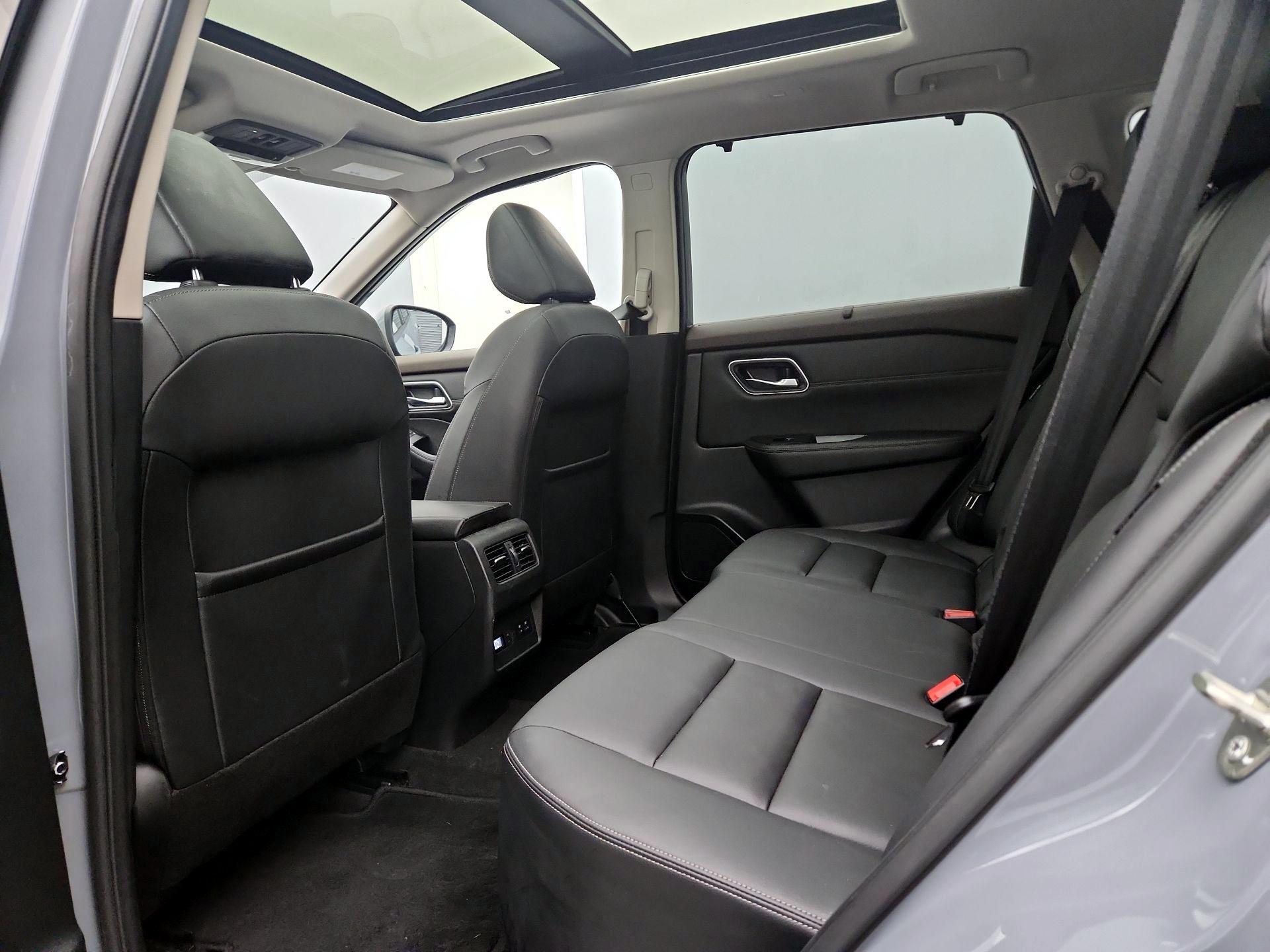 Thumbnail: 2021 Nissan Rogue - 20