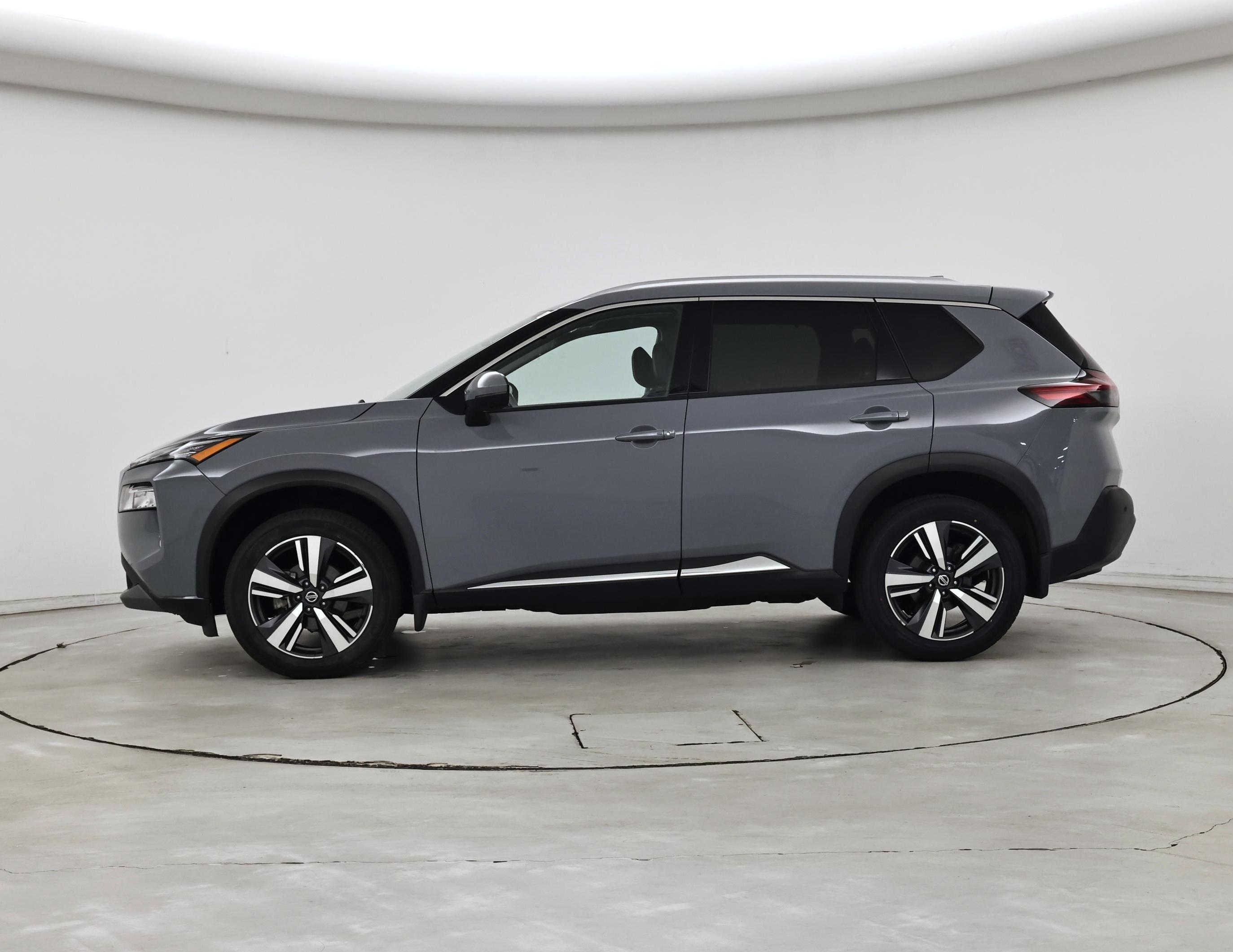 Thumbnail: 2021 Nissan Rogue - 3