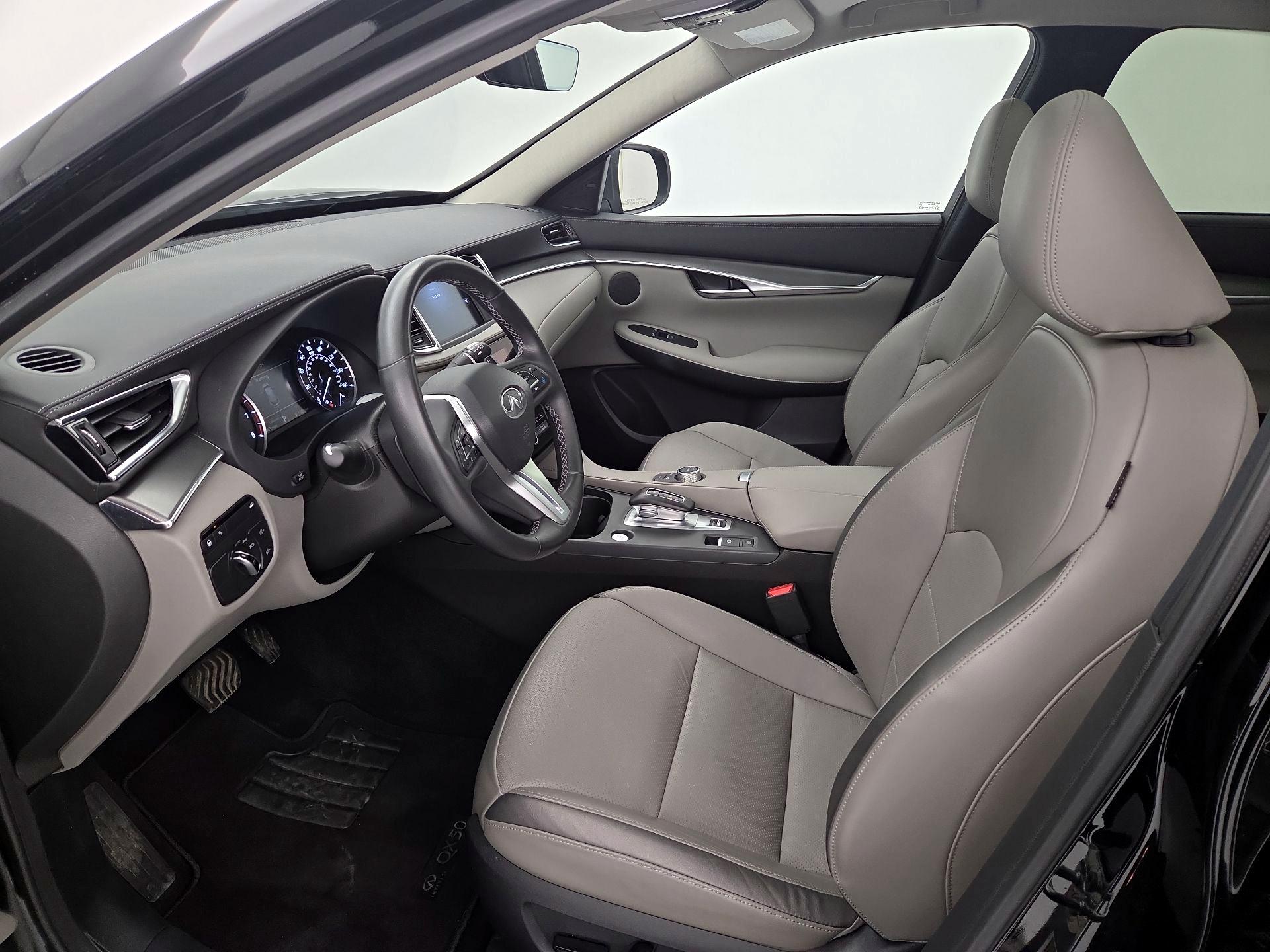 Thumbnail: 2023 INFINITI QX50 - 11