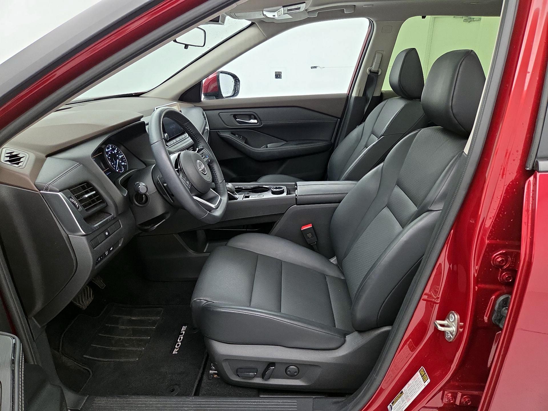 Thumbnail: 2023 Nissan Rogue - 11