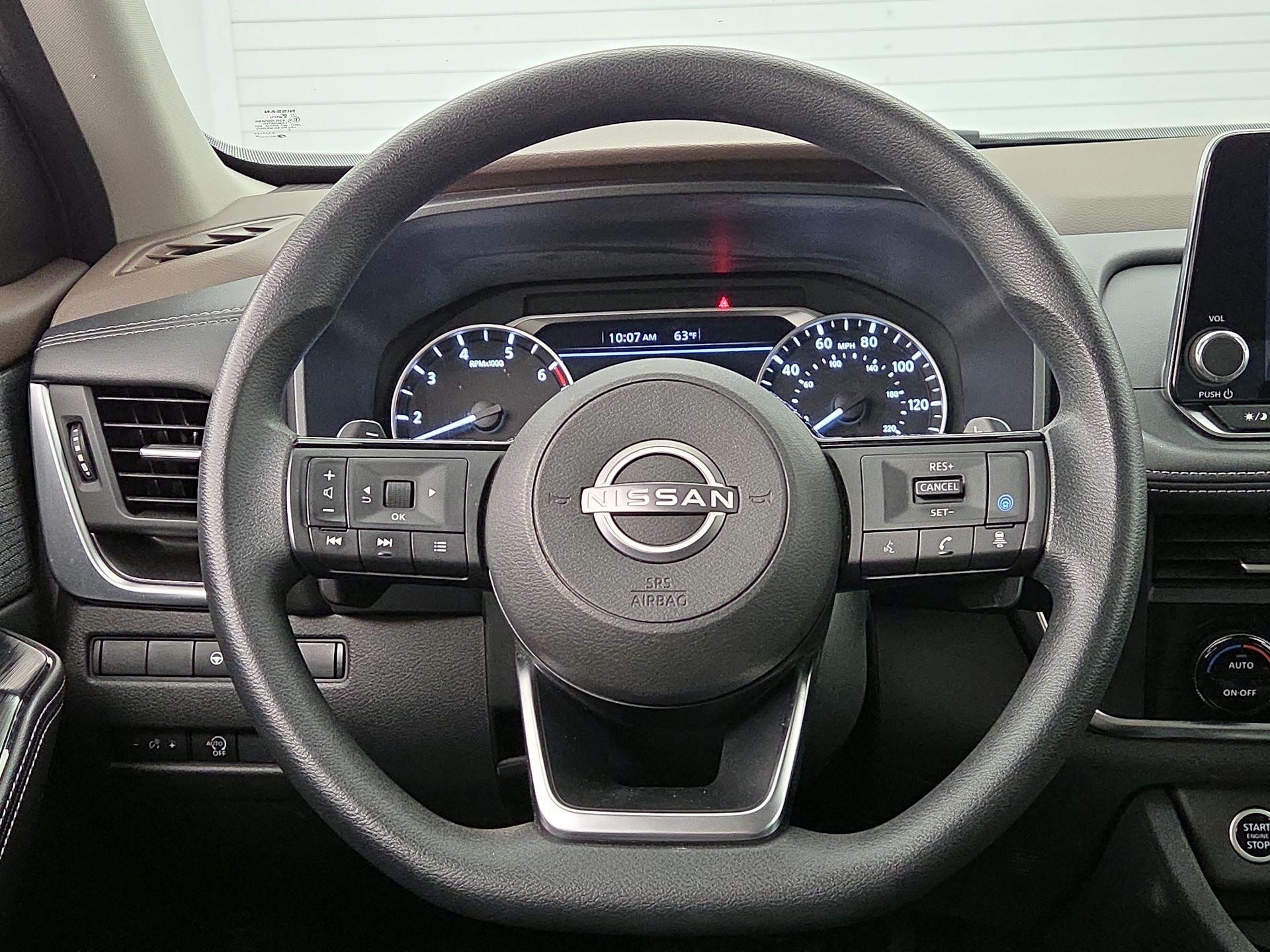 Thumbnail: 2023 Nissan Rogue - 10