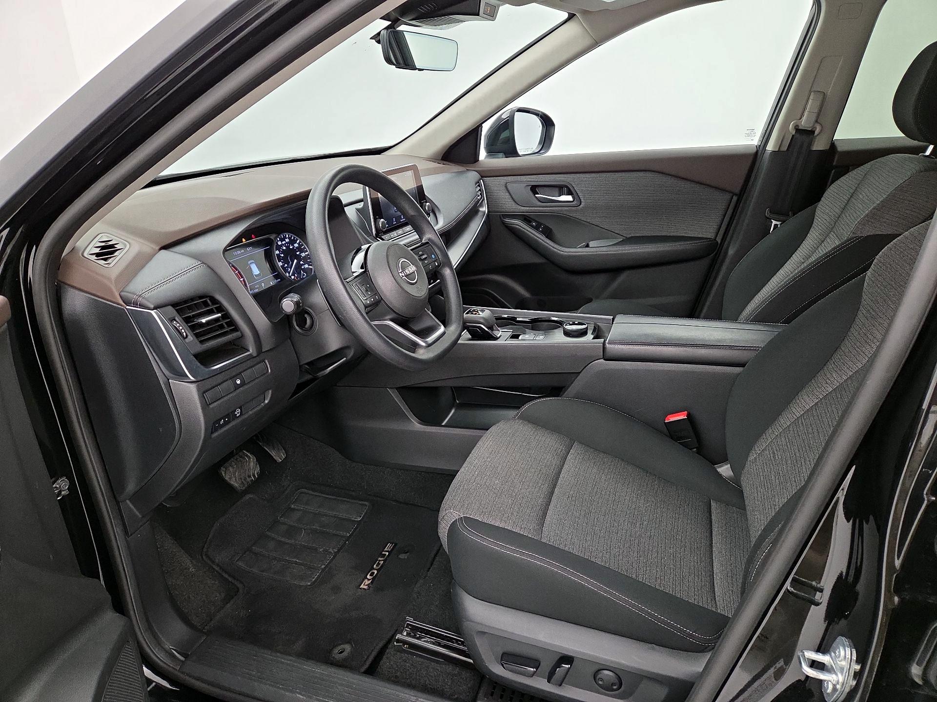 Thumbnail: 2023 Nissan Rogue - 11