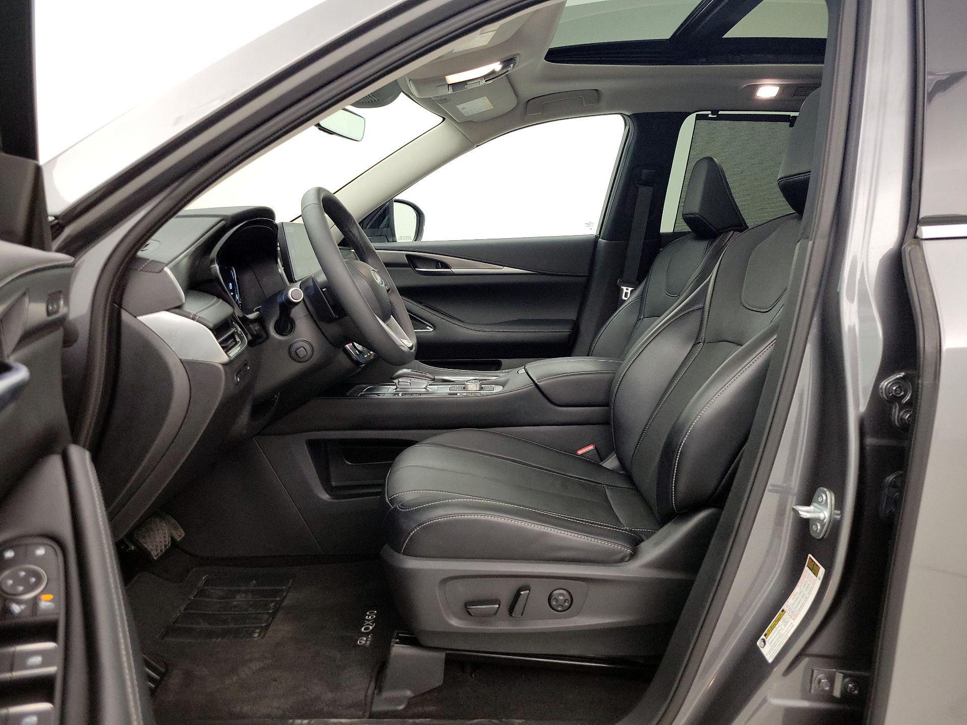 Thumbnail: 2023 INFINITI QX60 - 11