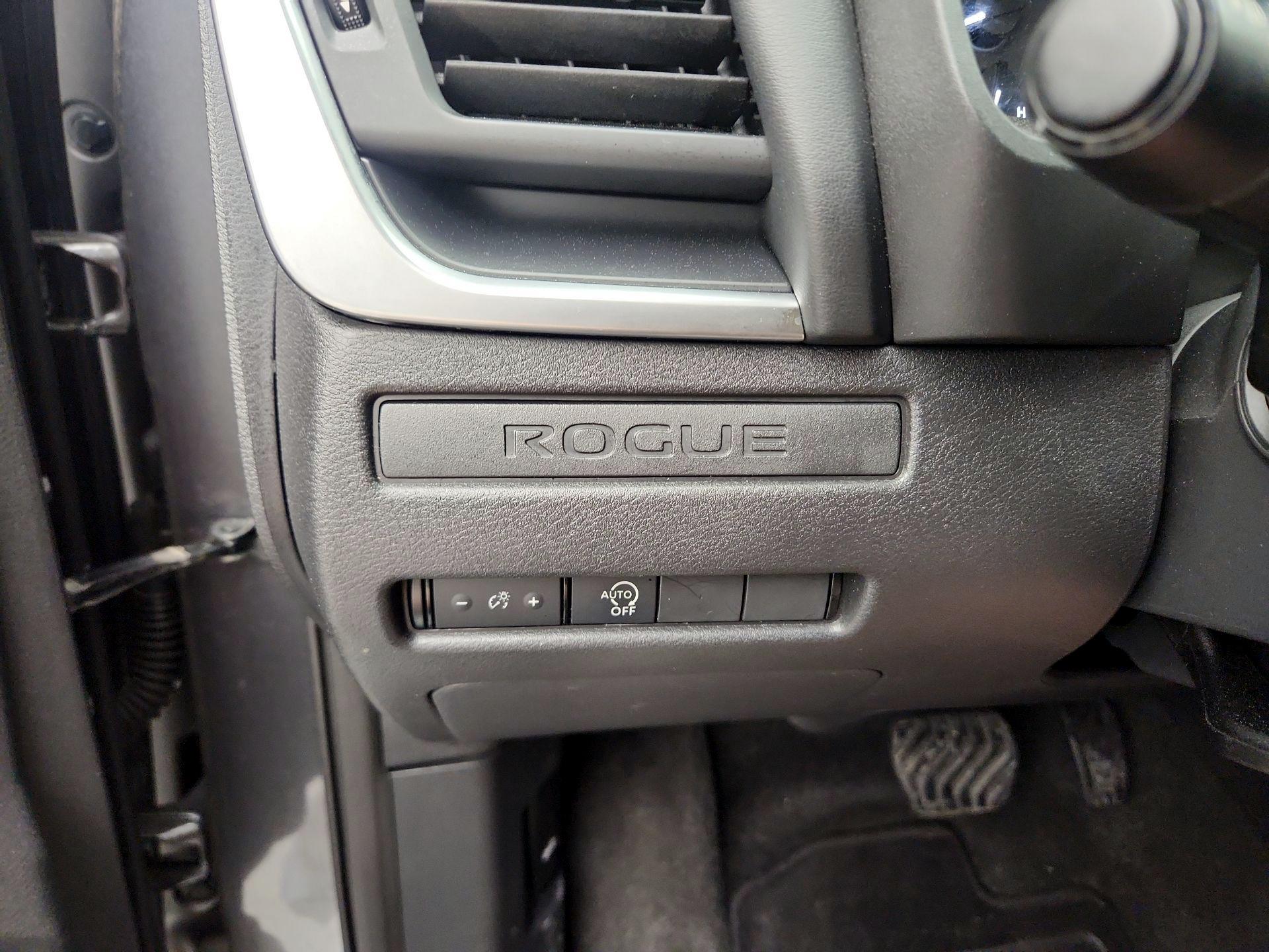 Thumbnail: 2023 Nissan Rogue - 13