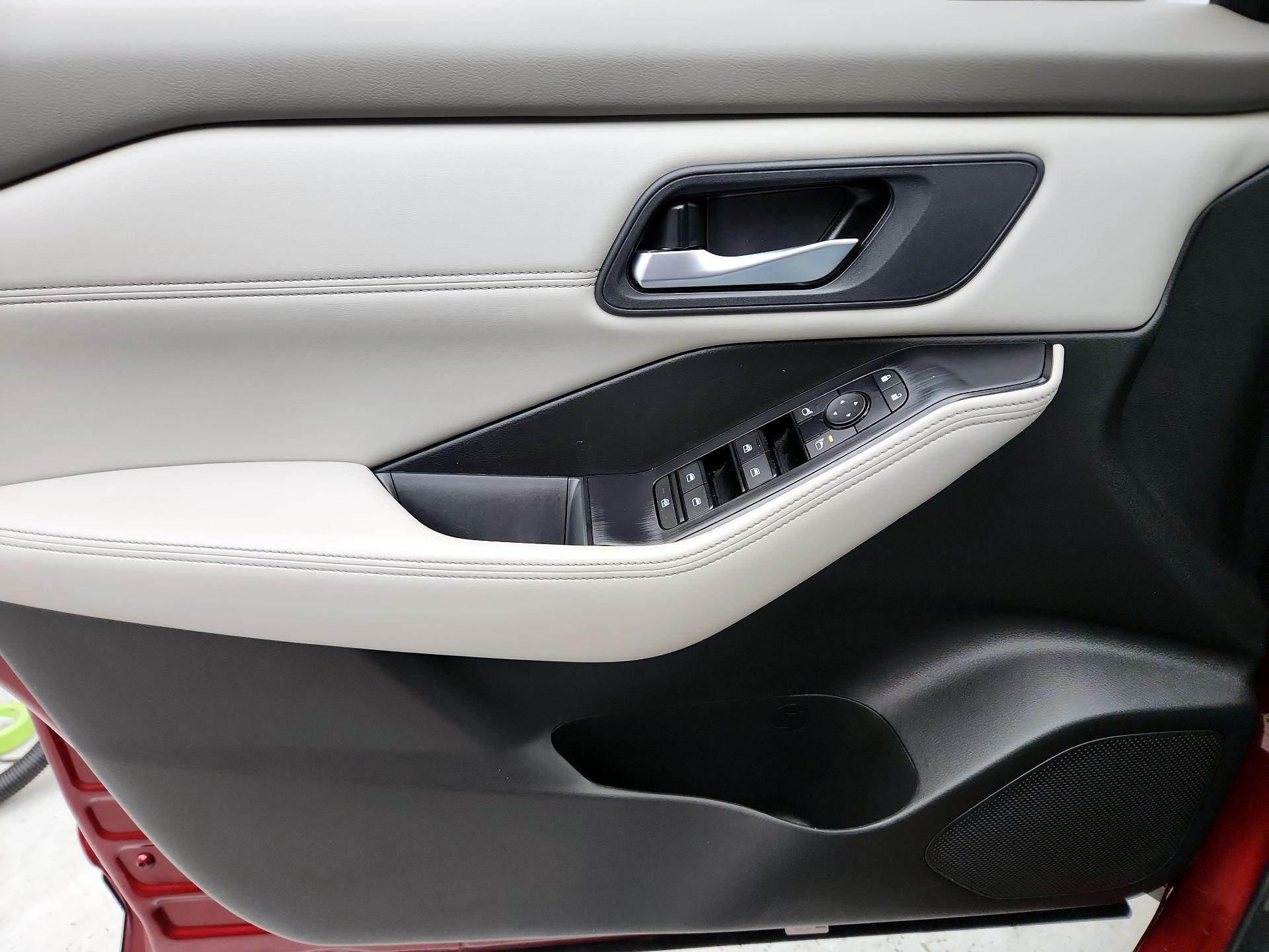 Thumbnail: 2023 Nissan Rogue - 12