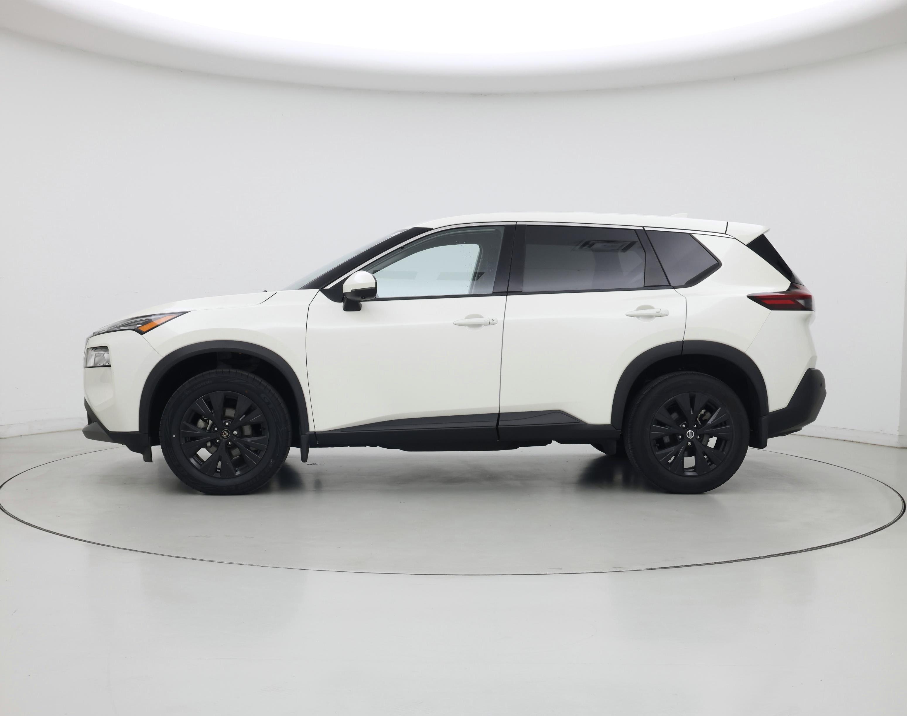 Thumbnail: 2021 Nissan Rogue - 3