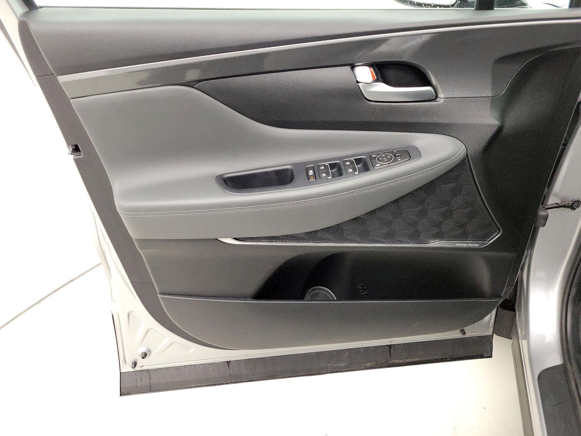 Thumbnail: 2023 Hyundai Santa Fe - 12