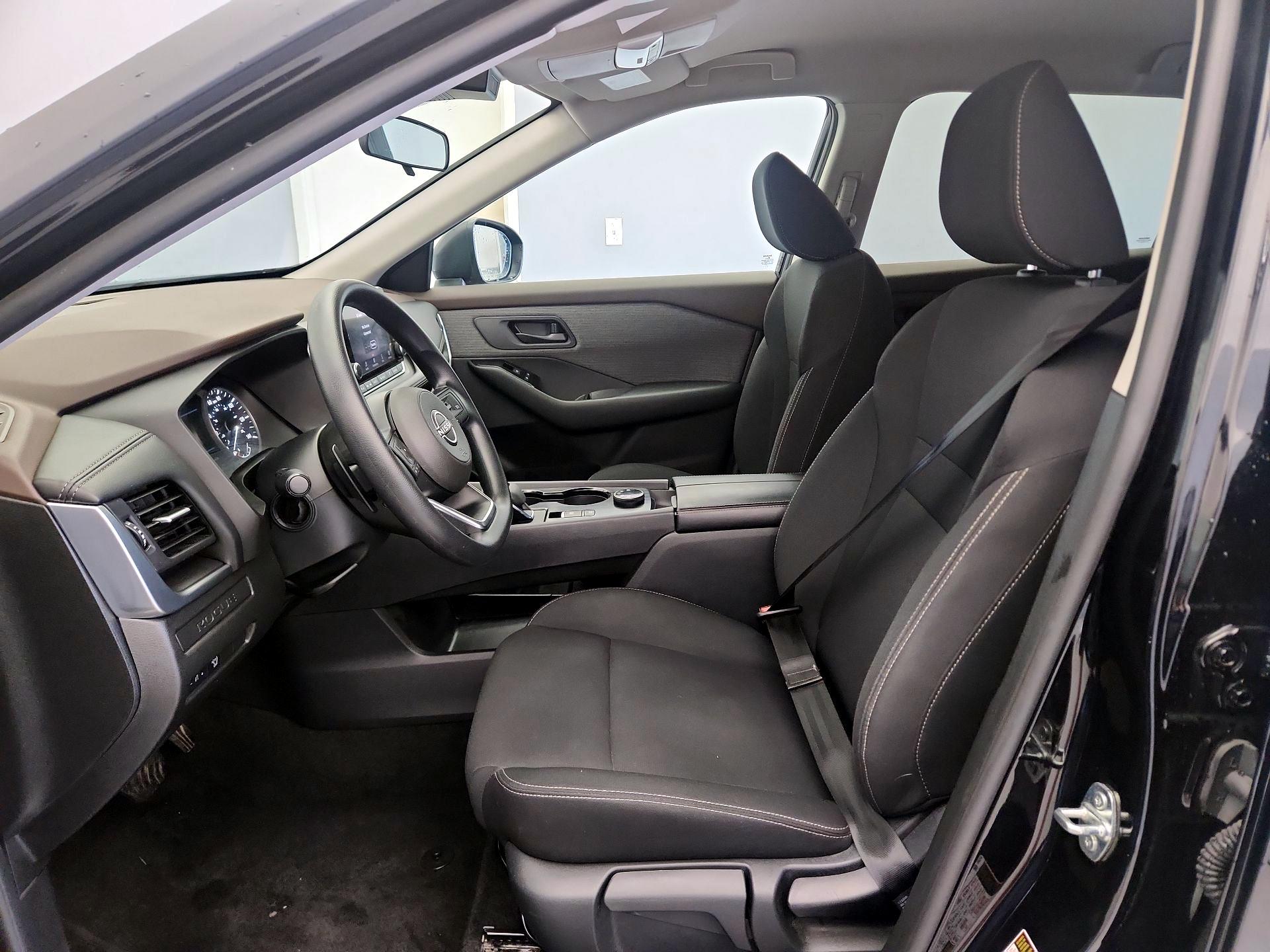 Thumbnail: 2023 Nissan Rogue - 11