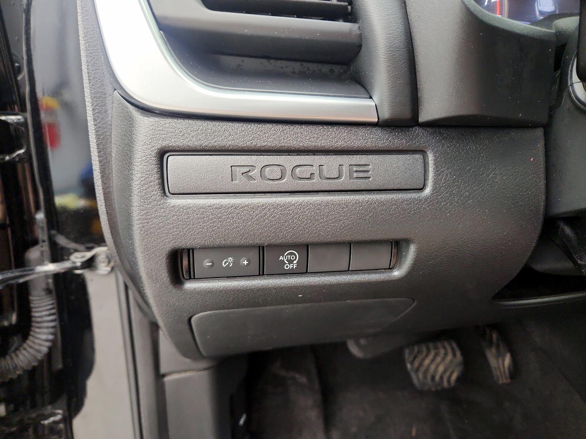 Thumbnail: 2023 Nissan Rogue - 13