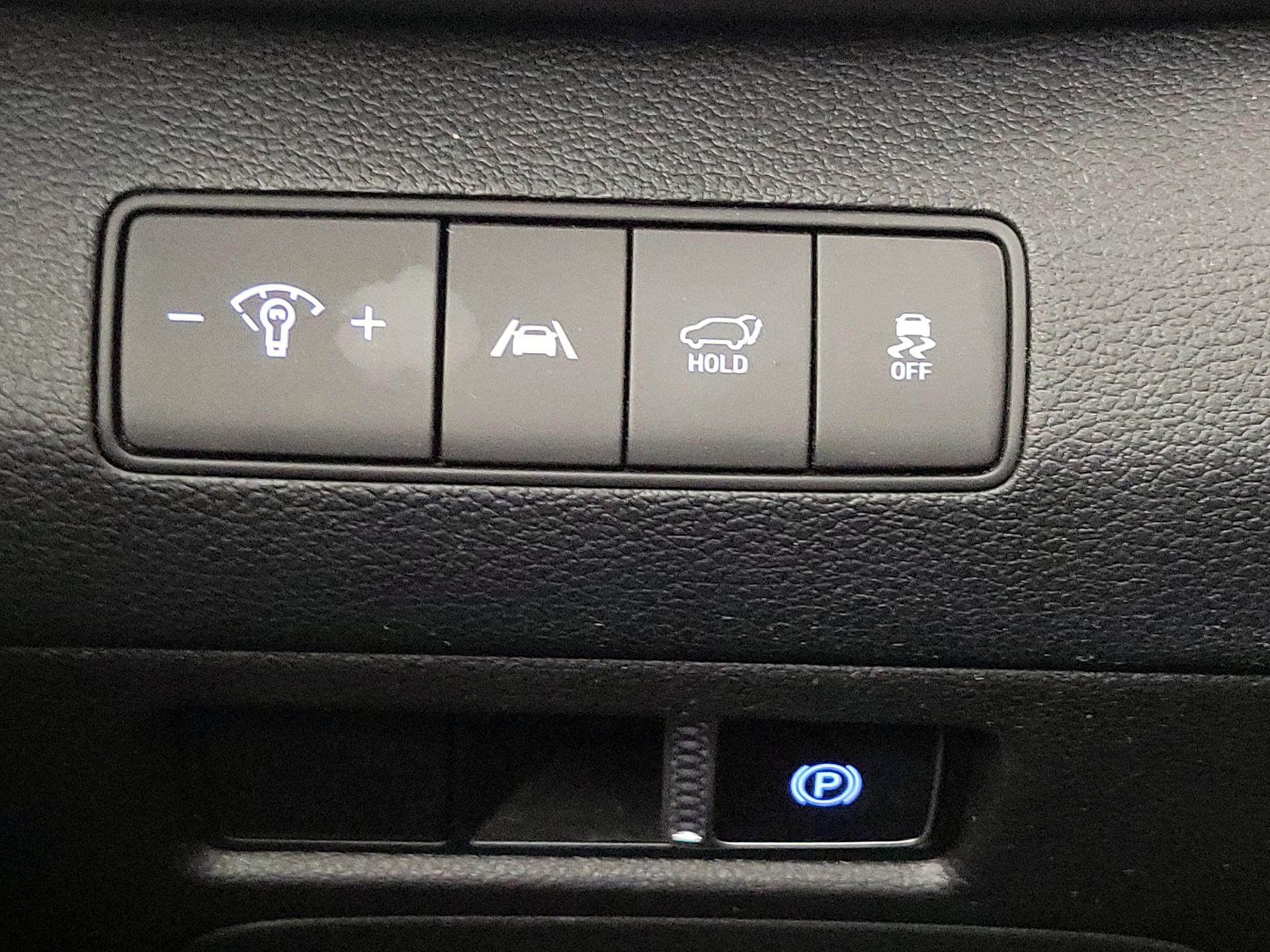 Thumbnail: 2023 Hyundai Santa Fe - 13