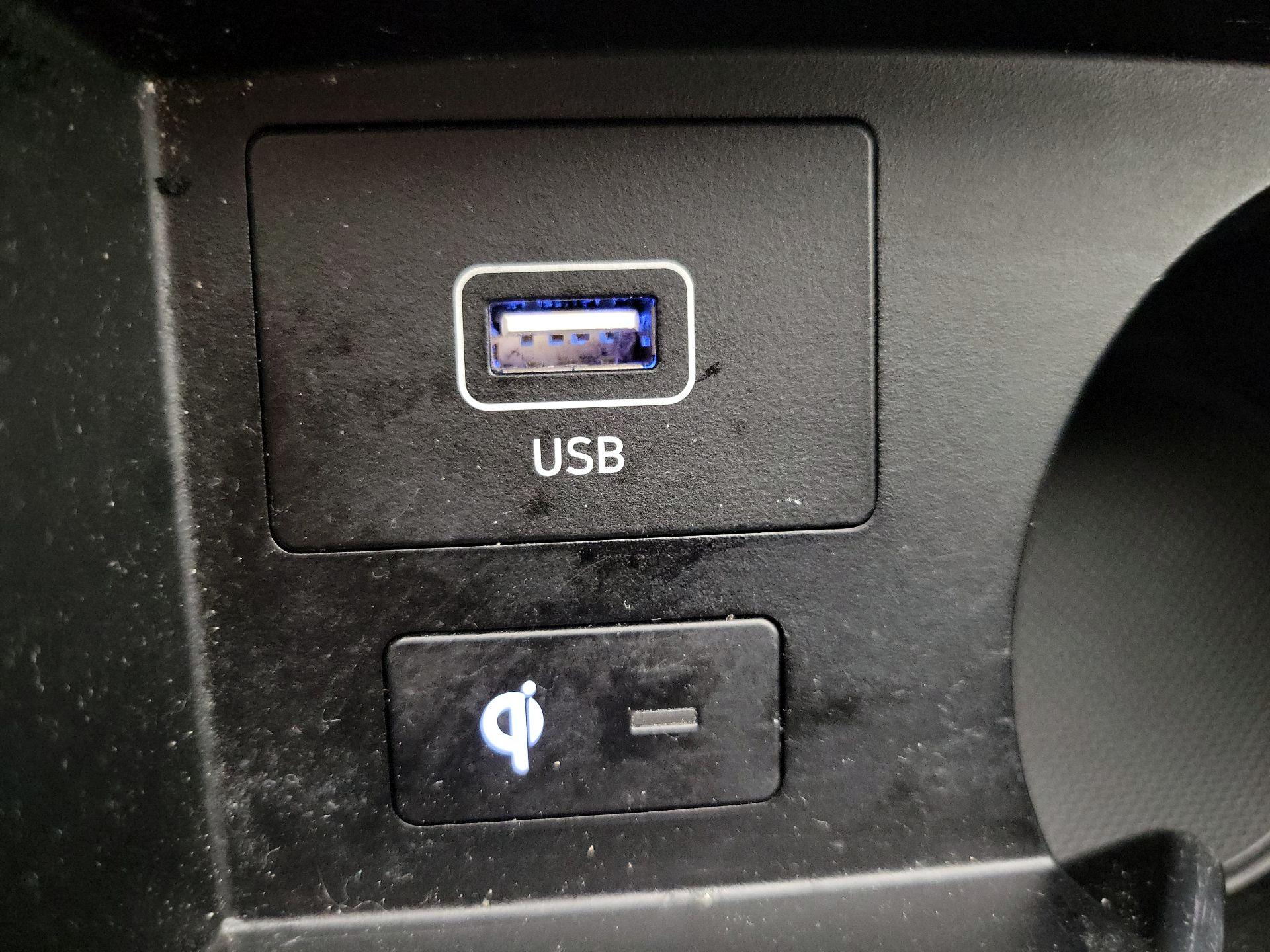 Thumbnail: 2023 Hyundai Santa Fe - 19