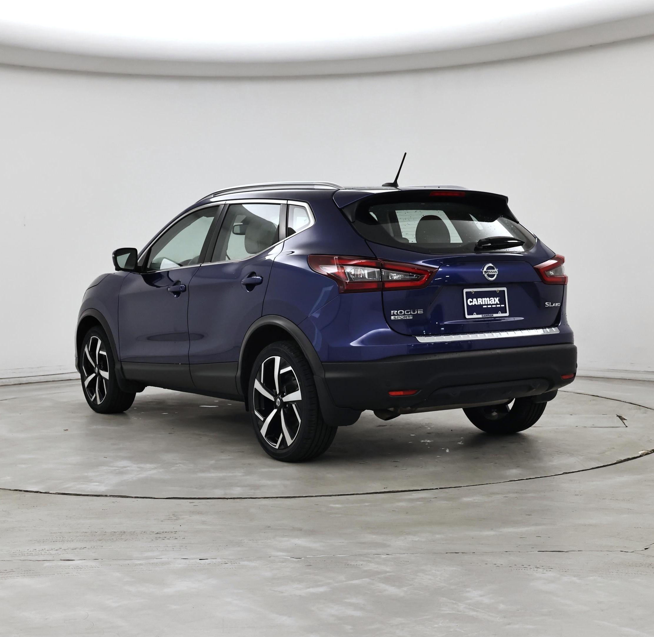 Thumbnail: 2022 Nissan Rogue Sport - 2