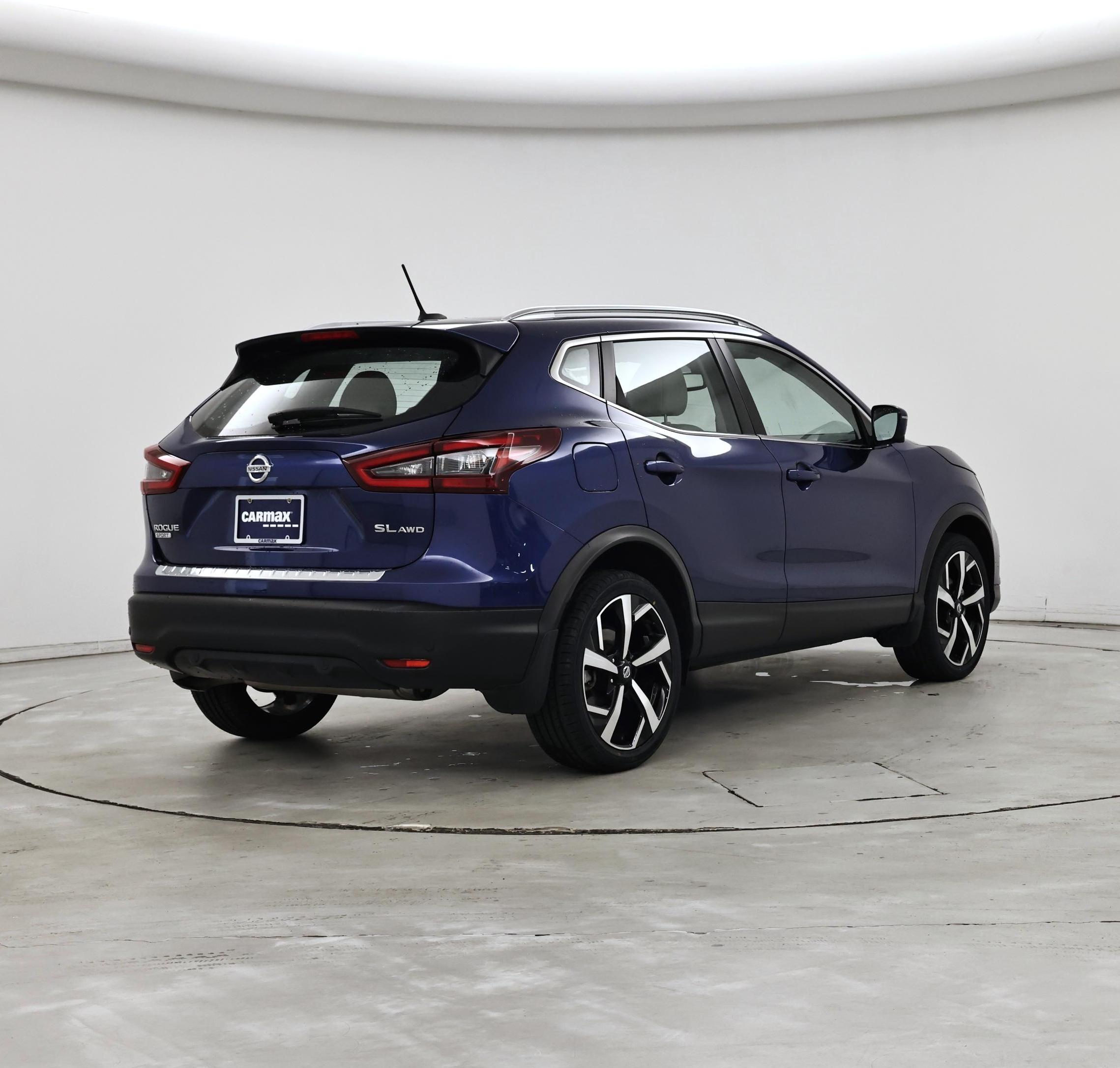 Thumbnail: 2022 Nissan Rogue Sport - 8