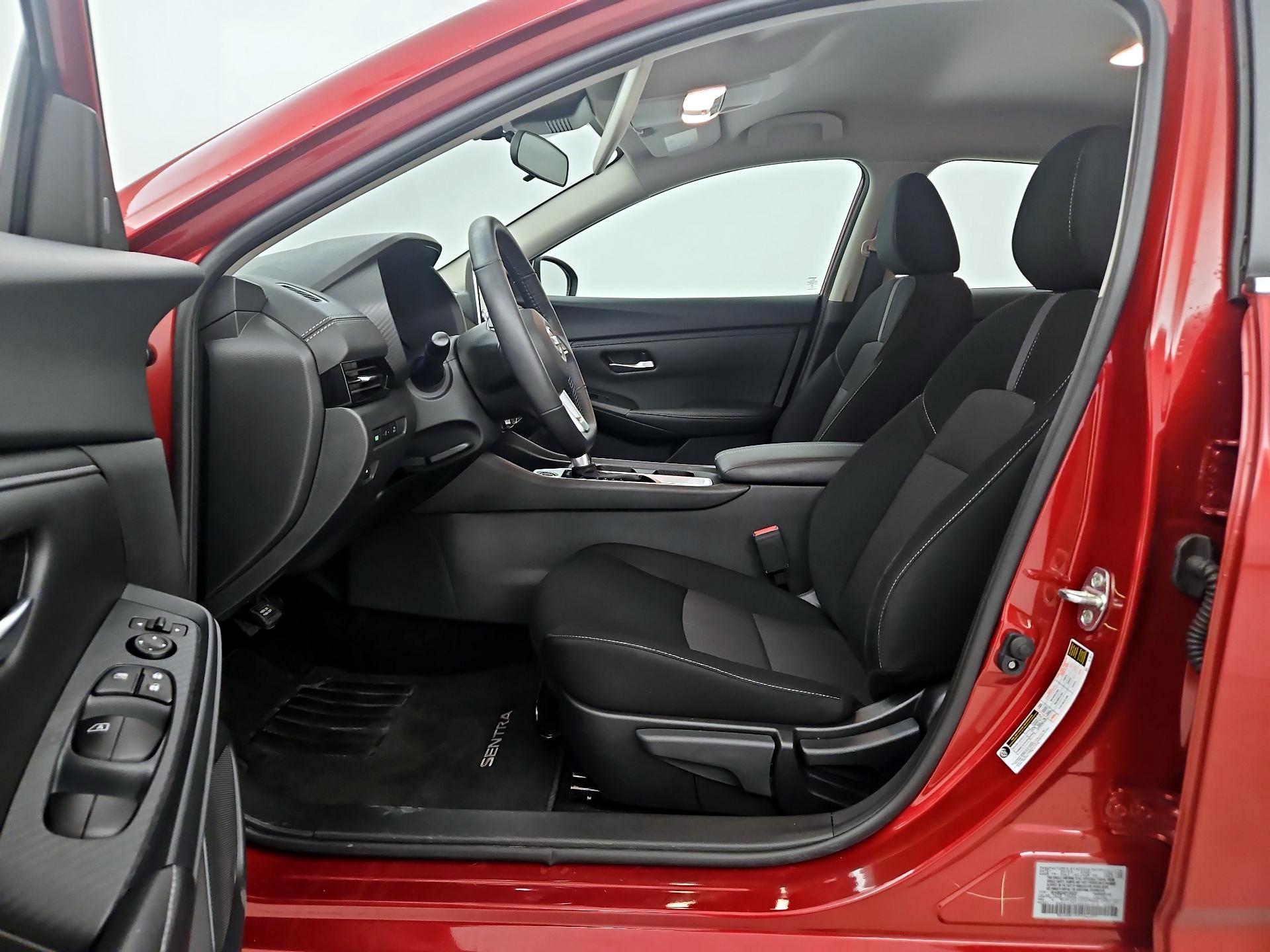 Thumbnail: 2023 Nissan Sentra - 9