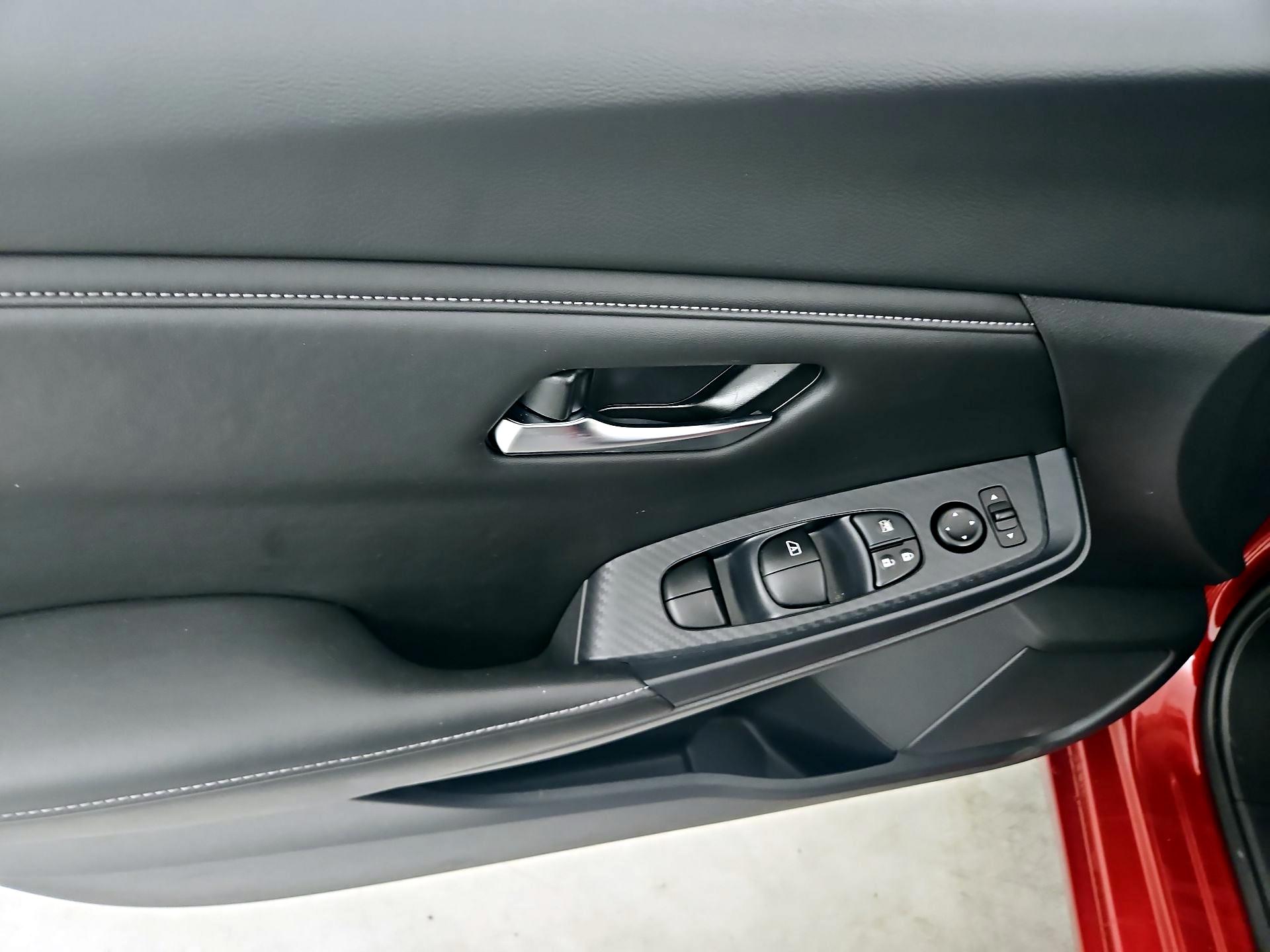 Thumbnail: 2023 Nissan Sentra - 10