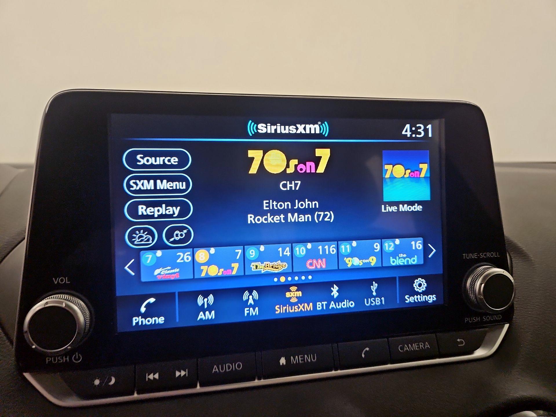 Thumbnail: 2023 Nissan Sentra - 13