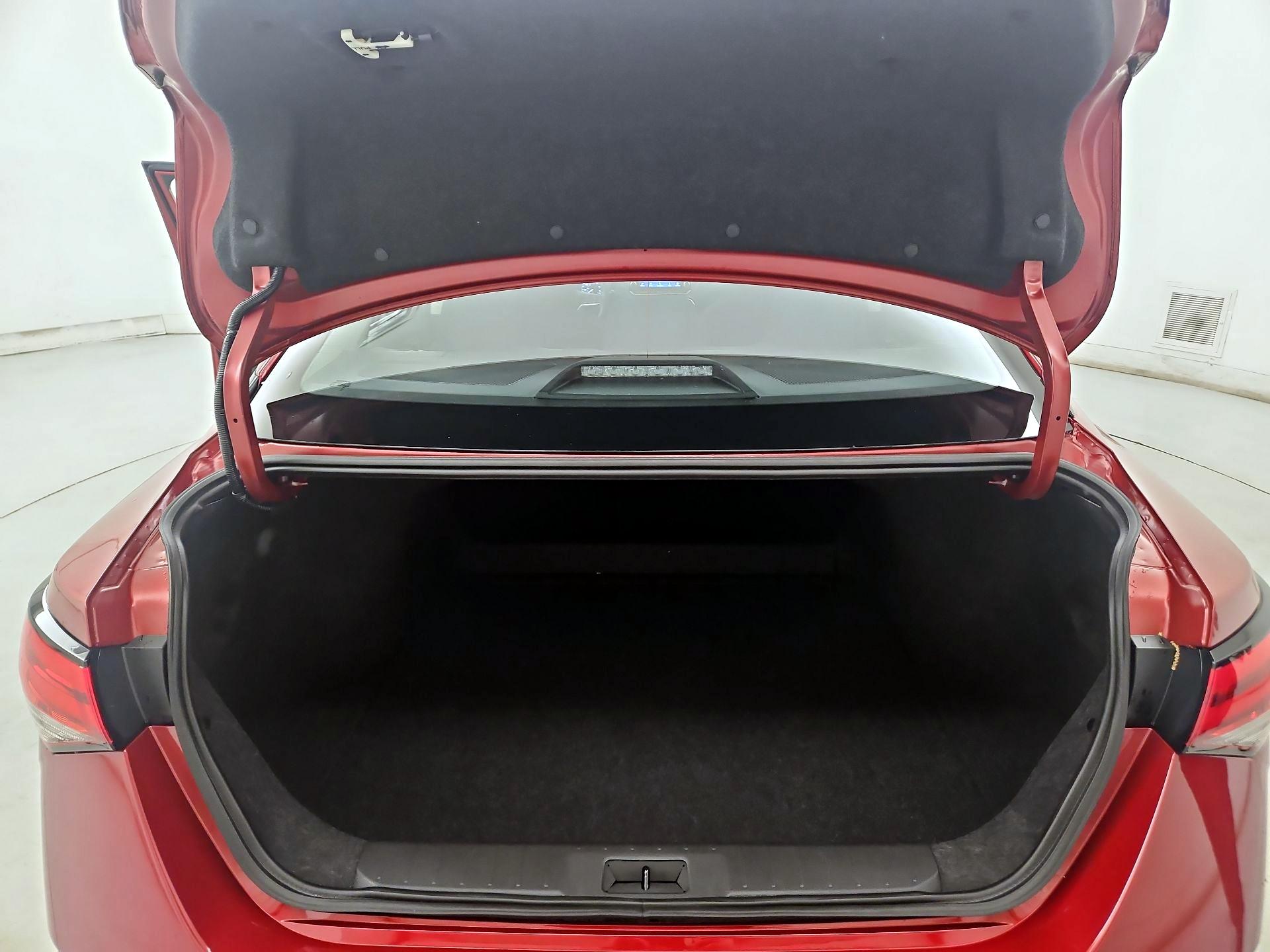 Thumbnail: 2023 Nissan Sentra - 18