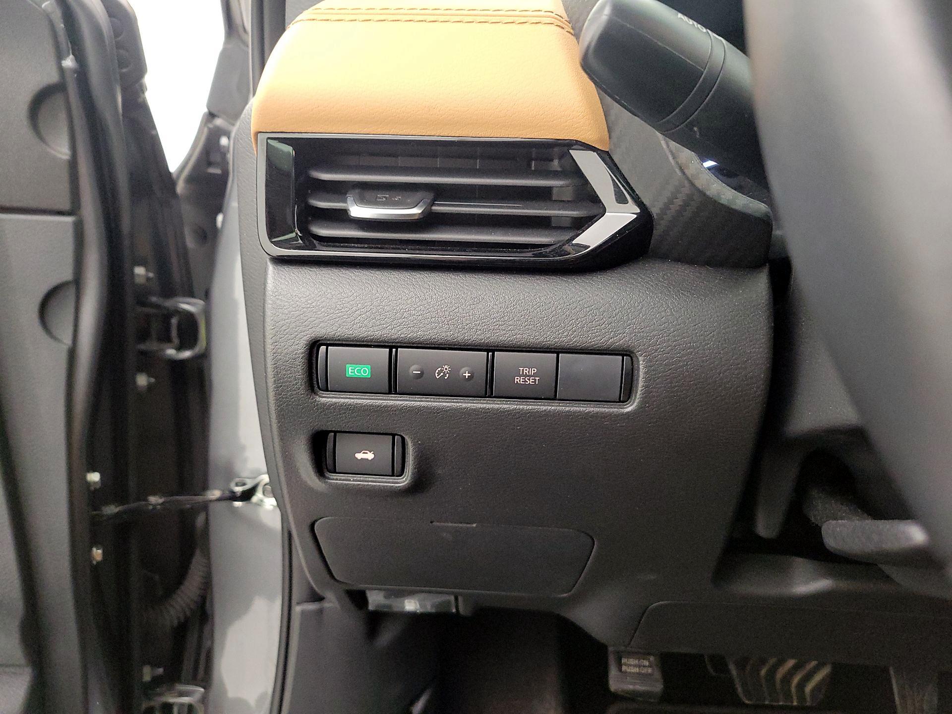 Thumbnail: 2023 Nissan Sentra - 13