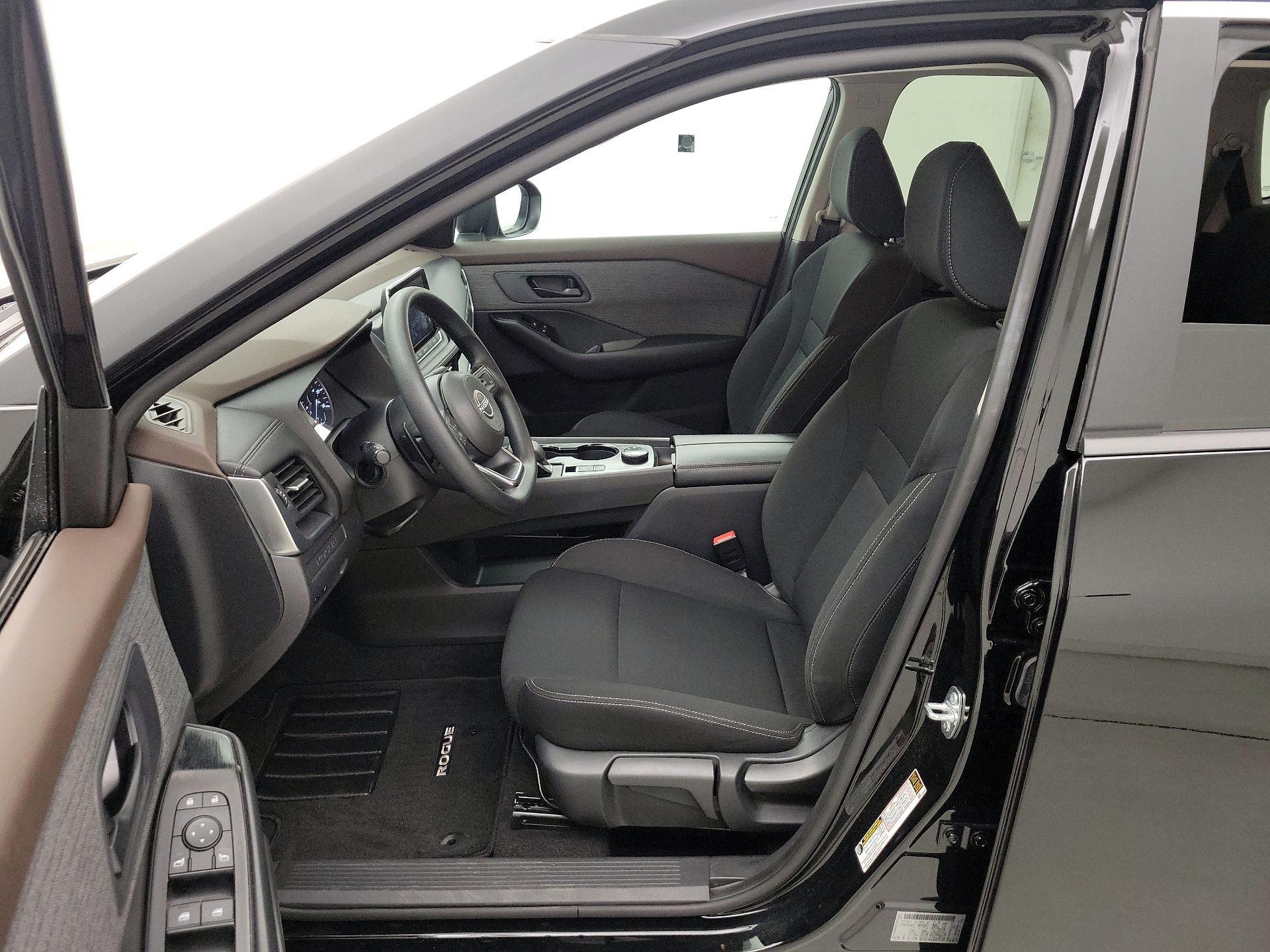 Thumbnail: 2023 Nissan Rogue - 11