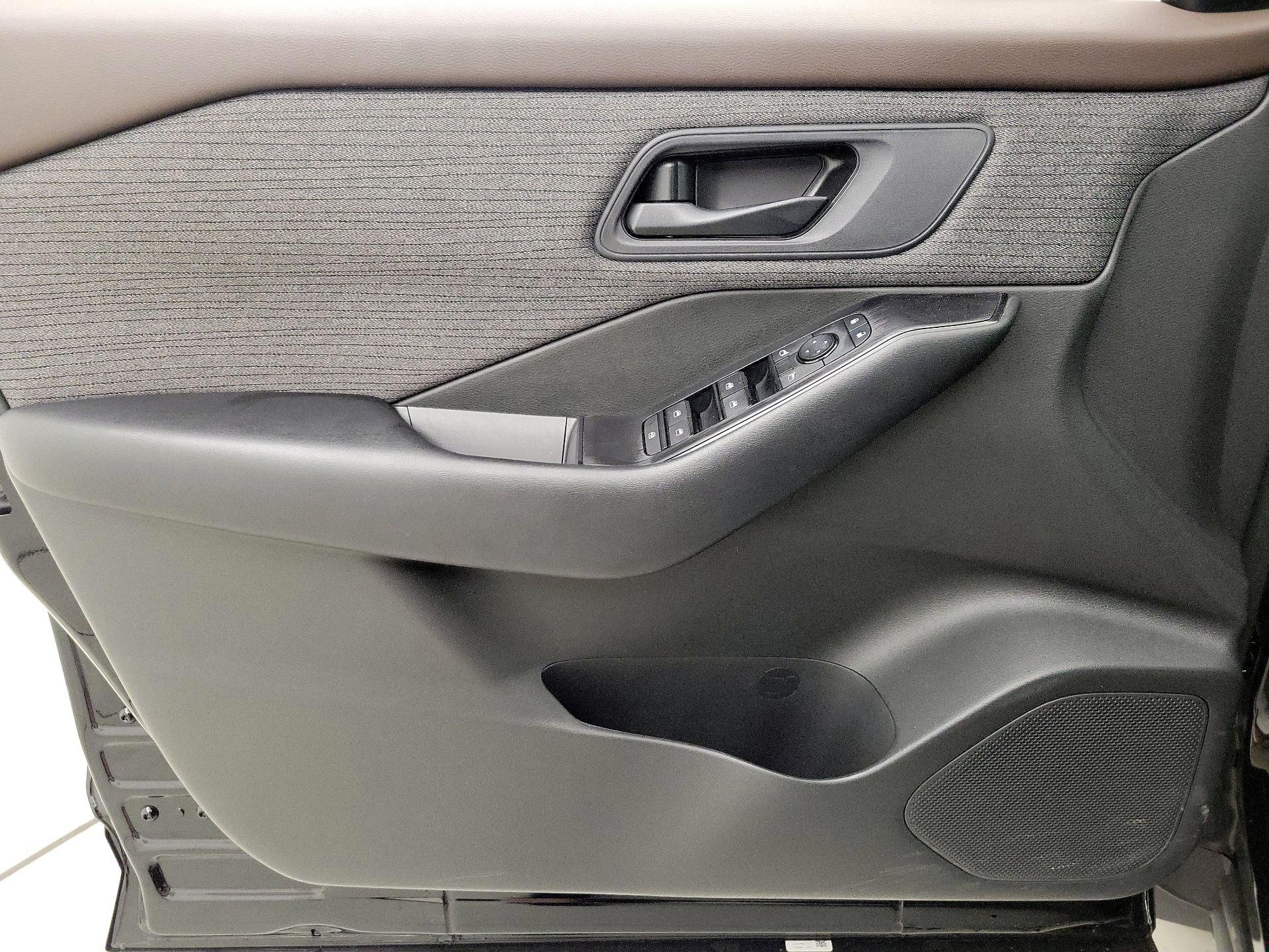 Thumbnail: 2023 Nissan Rogue - 12