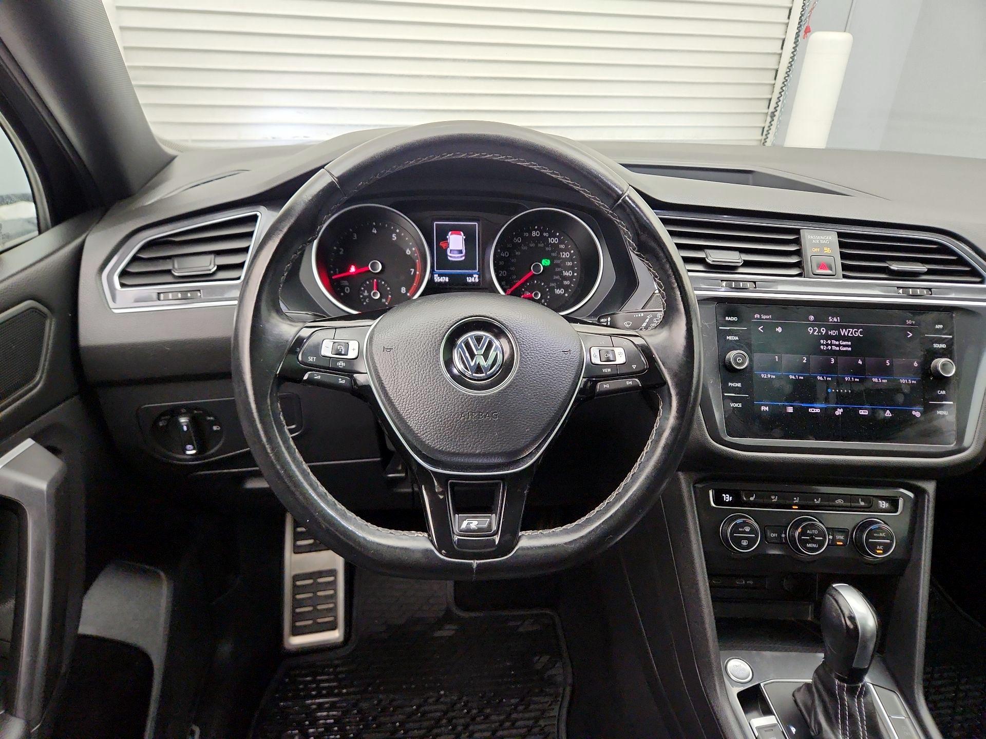 Thumbnail: 2021 Volkswagen Tiguan - 10