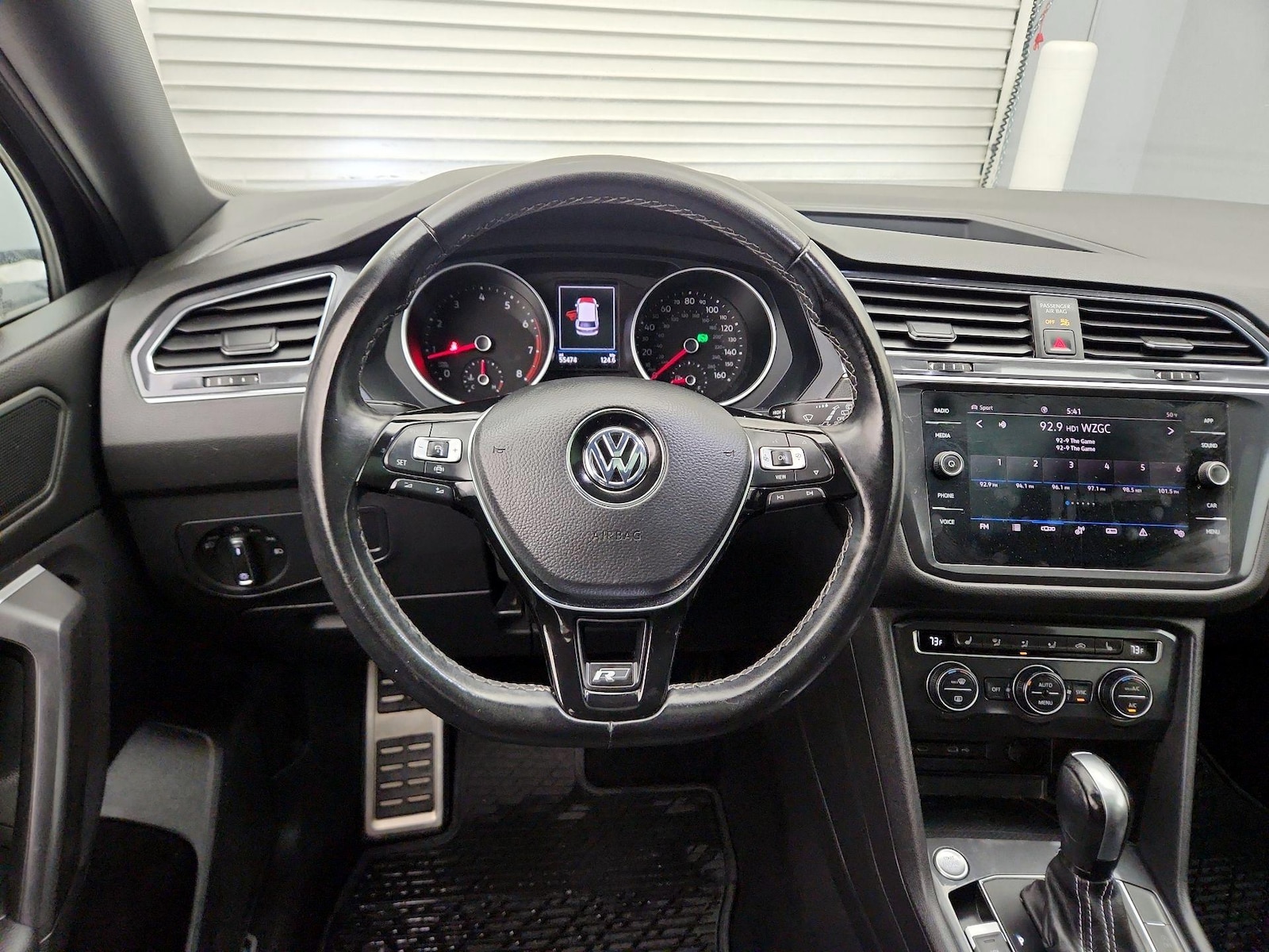 2021 Volkswagen Tiguan SE R-LINE BLACK - Photo 11