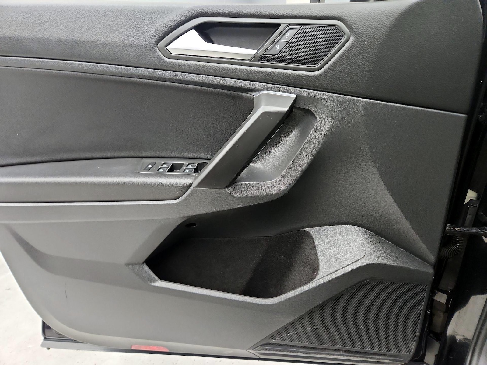 2021 Volkswagen Tiguan SE R-LINE BLACK - Photo 13