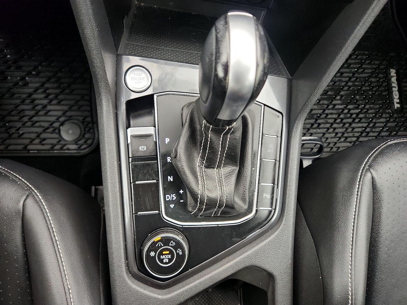 2021 Volkswagen Tiguan SE R-LINE BLACK - Photo 18