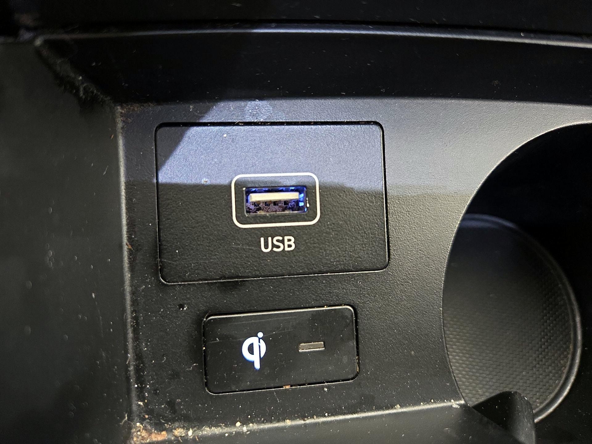 Thumbnail: 2023 Hyundai Santa Fe - 19