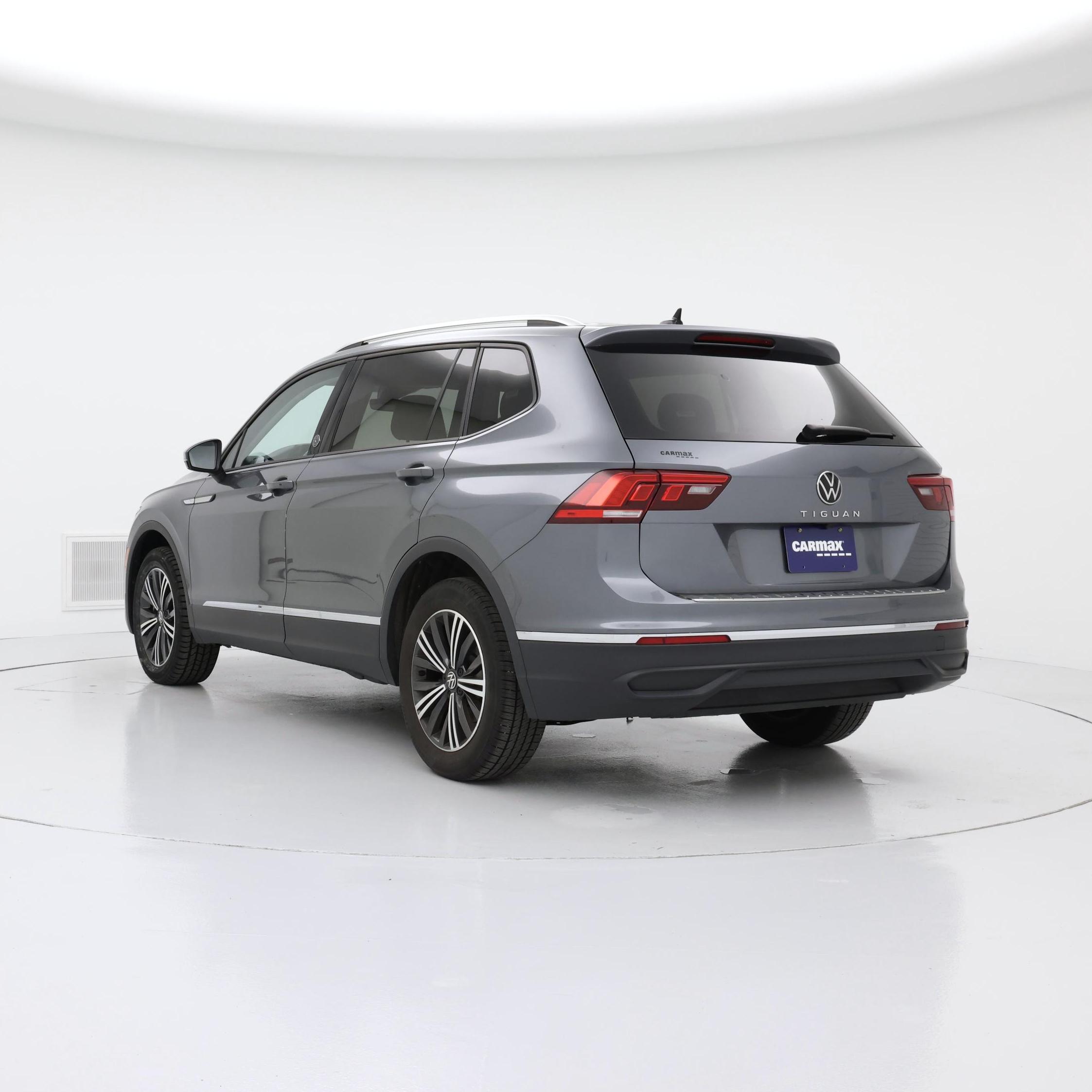 Thumbnail: 2024 Volkswagen Tiguan - 2