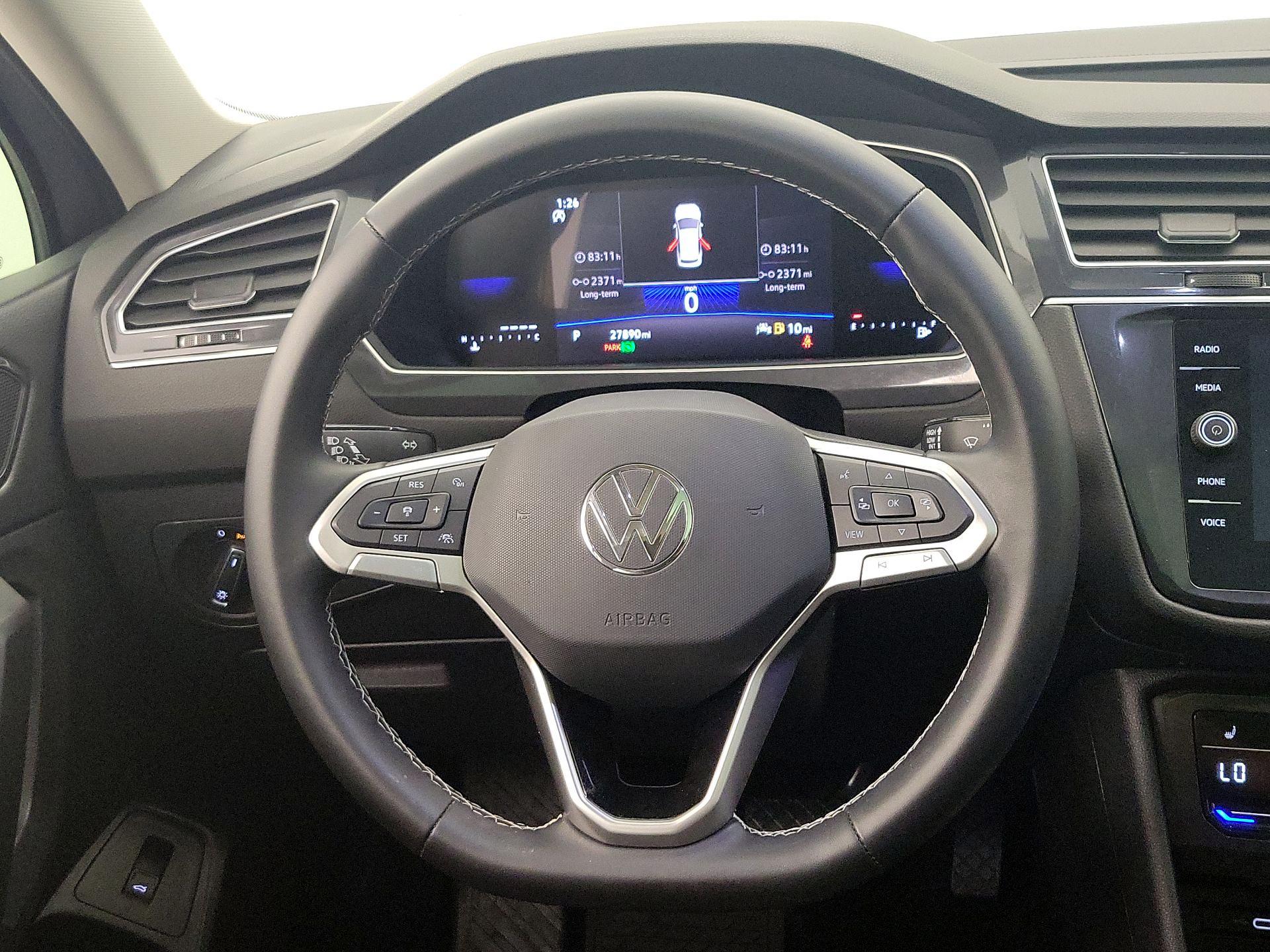 Thumbnail: 2024 Volkswagen Tiguan - 10