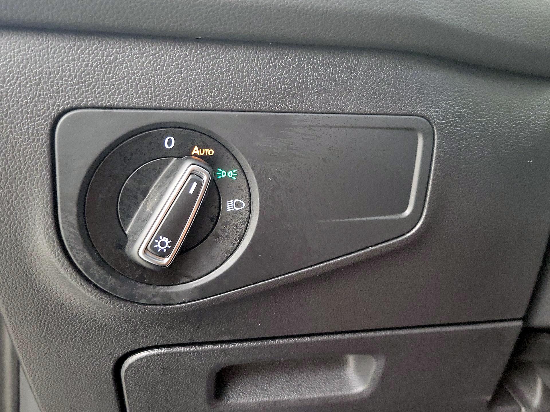 Thumbnail: 2024 Volkswagen Tiguan - 13