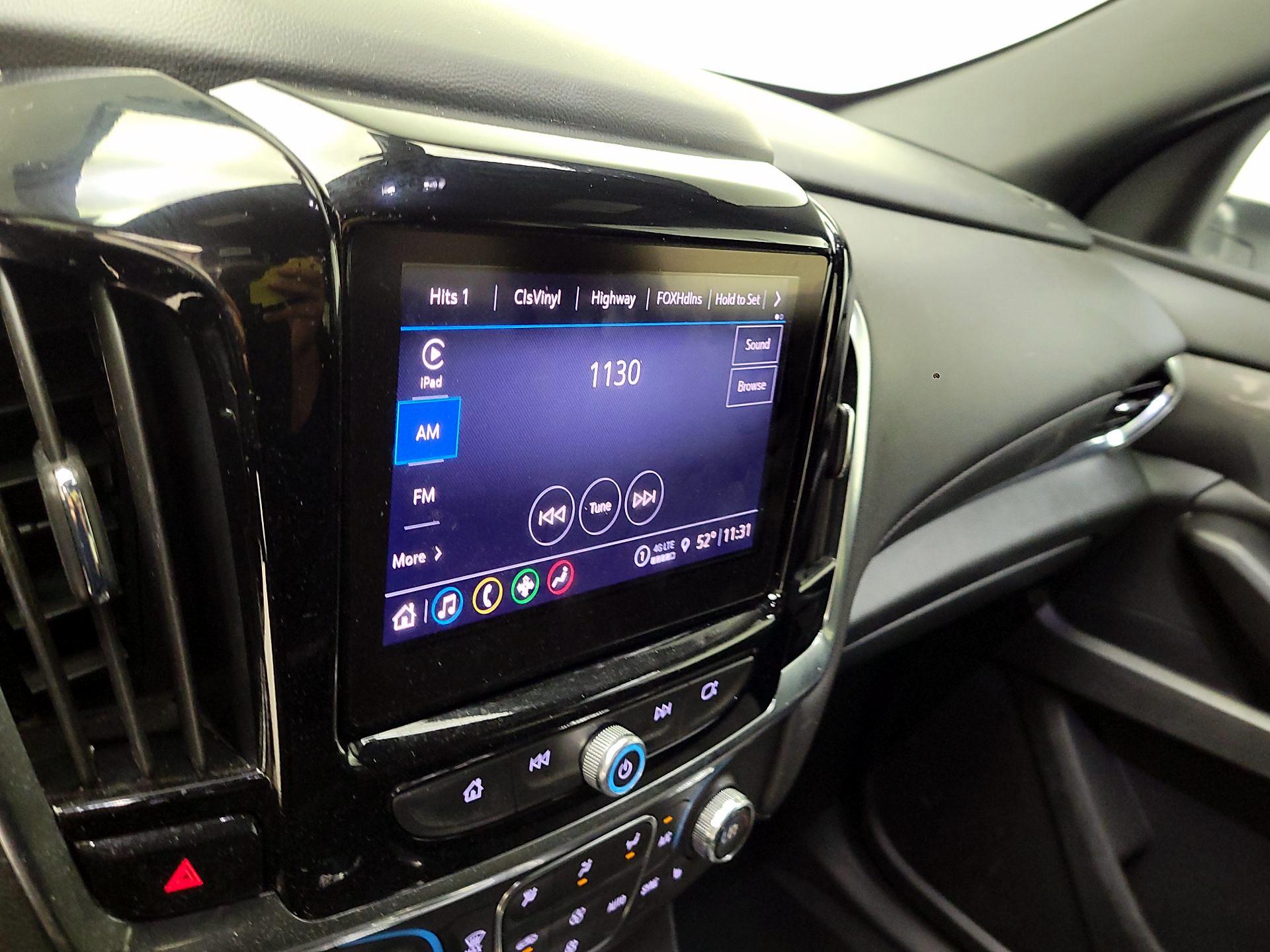 Thumbnail: 2023 Chevrolet Traverse - 15
