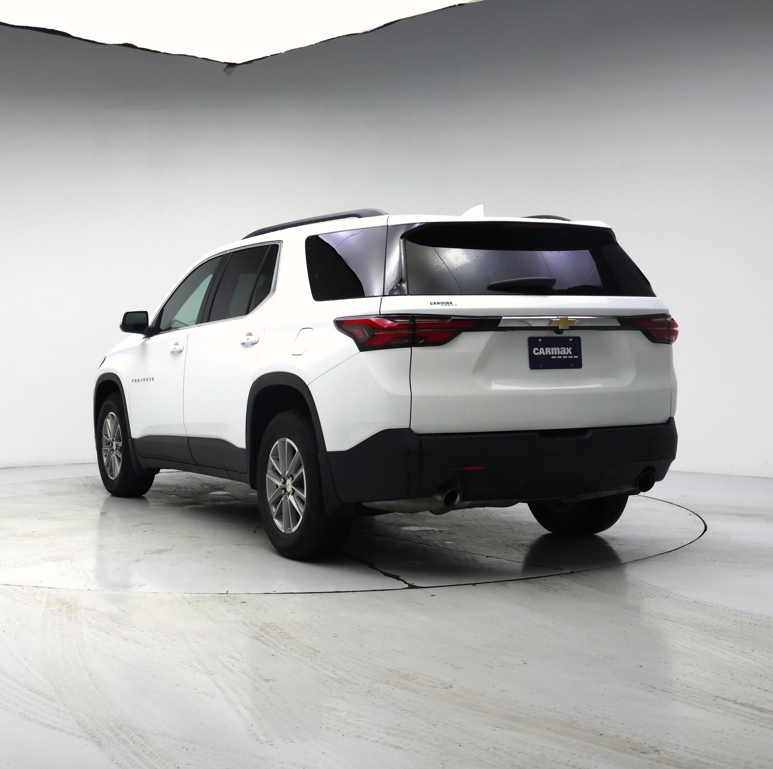 Thumbnail: 2023 Chevrolet Traverse - 2