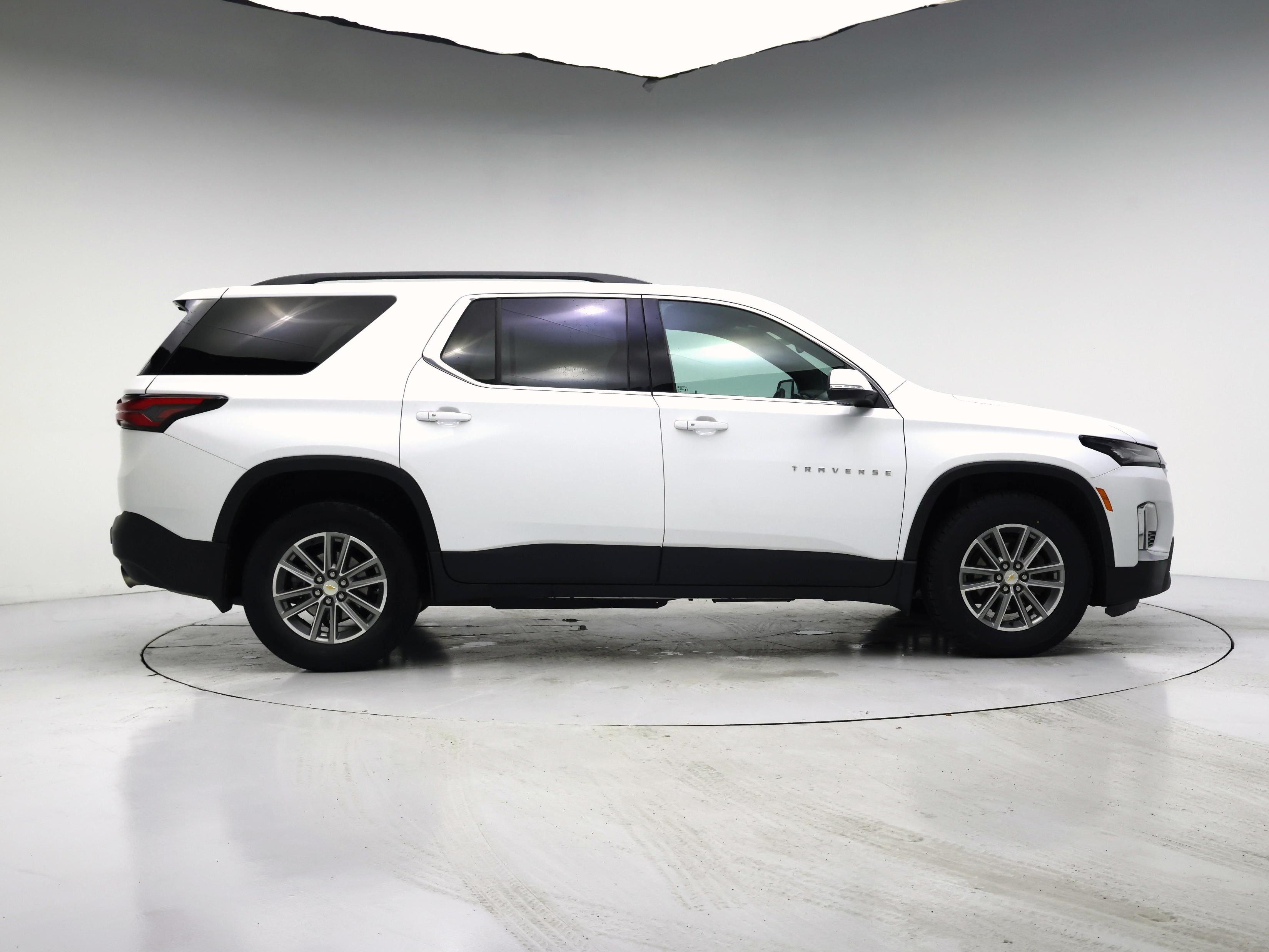 Thumbnail: 2023 Chevrolet Traverse - 7