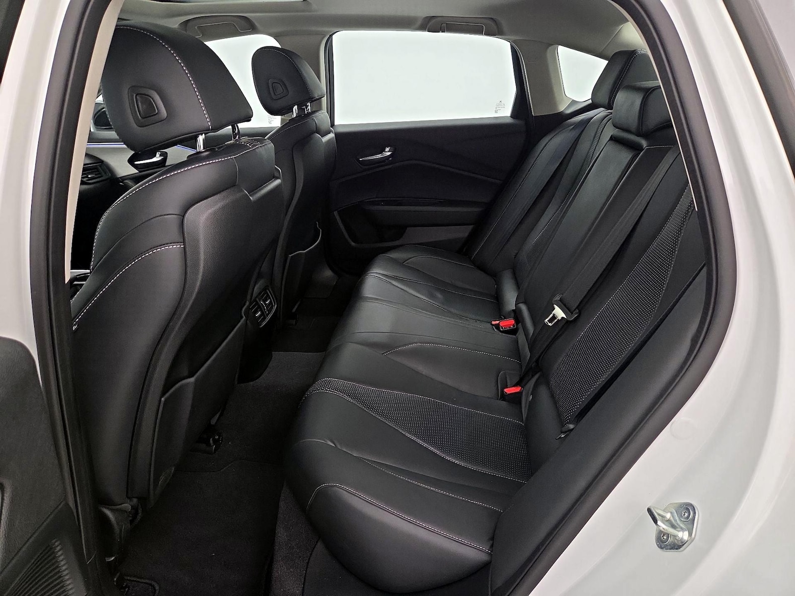 2023 Acura TLX Technology Package - Photo 22