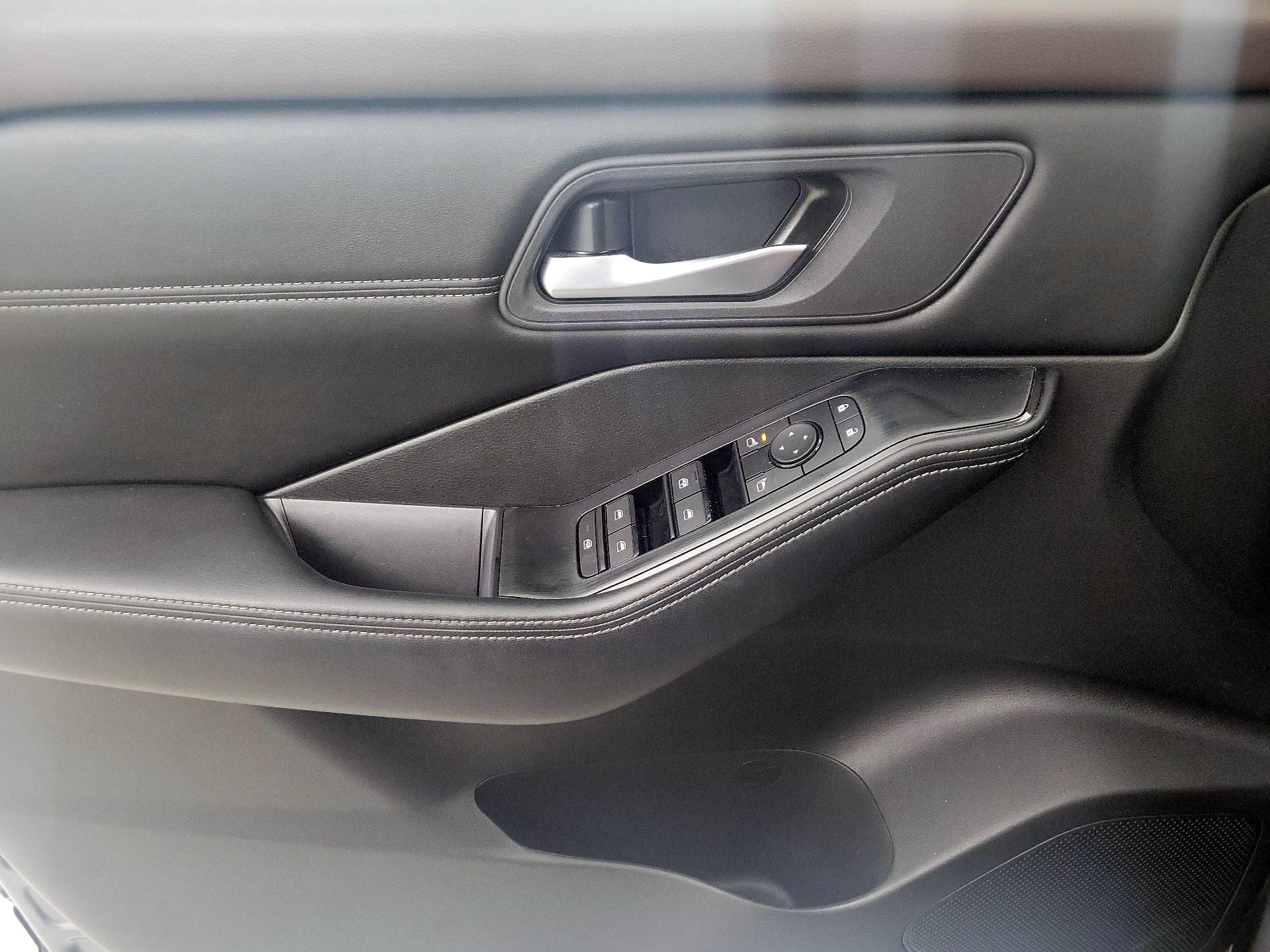 Thumbnail: 2023 Nissan Rogue - 12