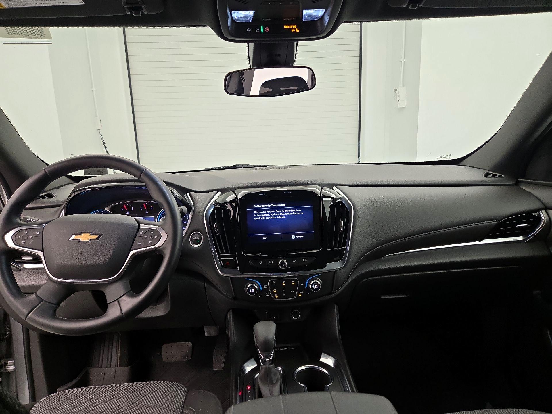 Thumbnail: 2023 Chevrolet Traverse - 9
