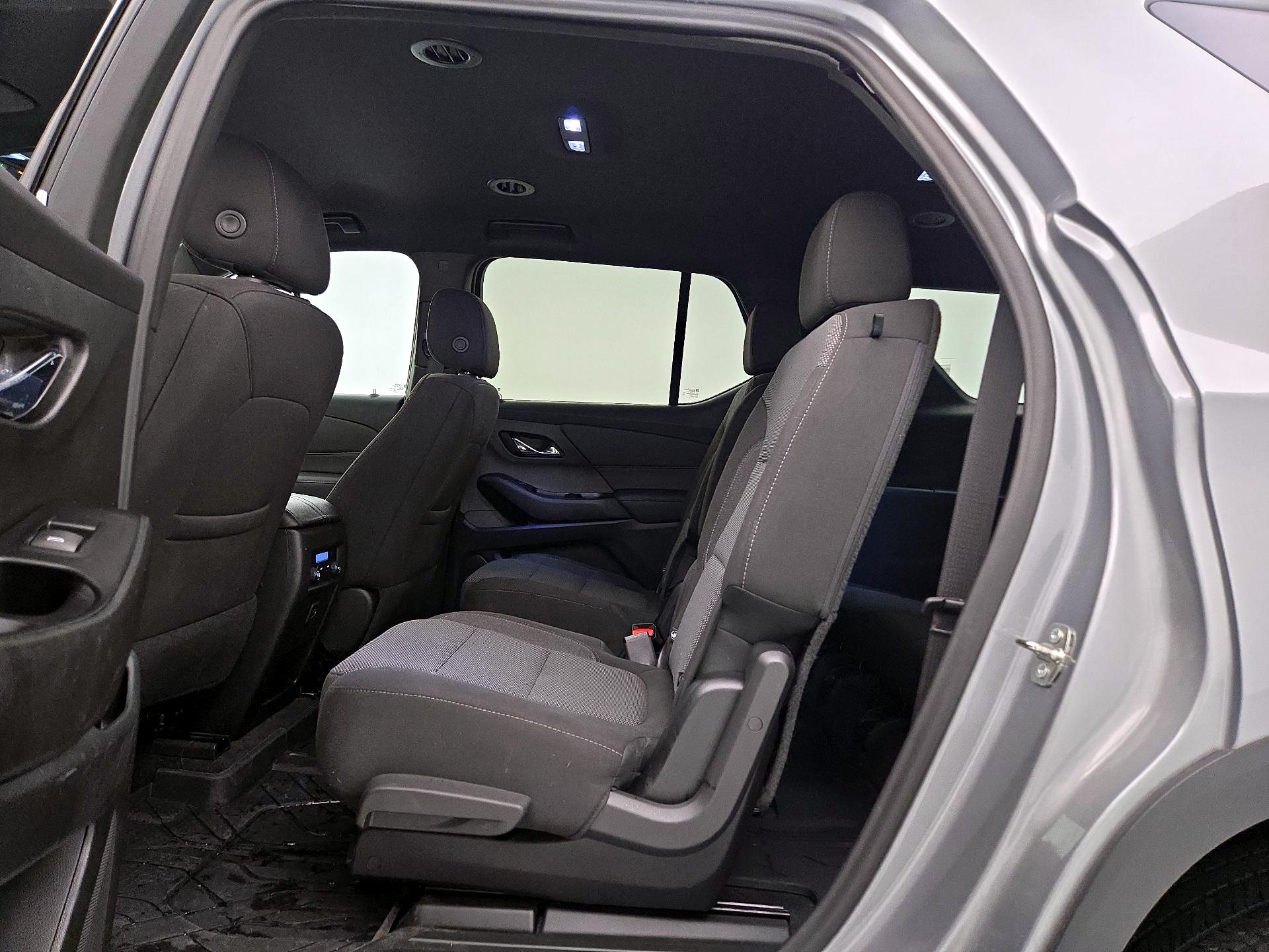 Thumbnail: 2023 Chevrolet Traverse - 19