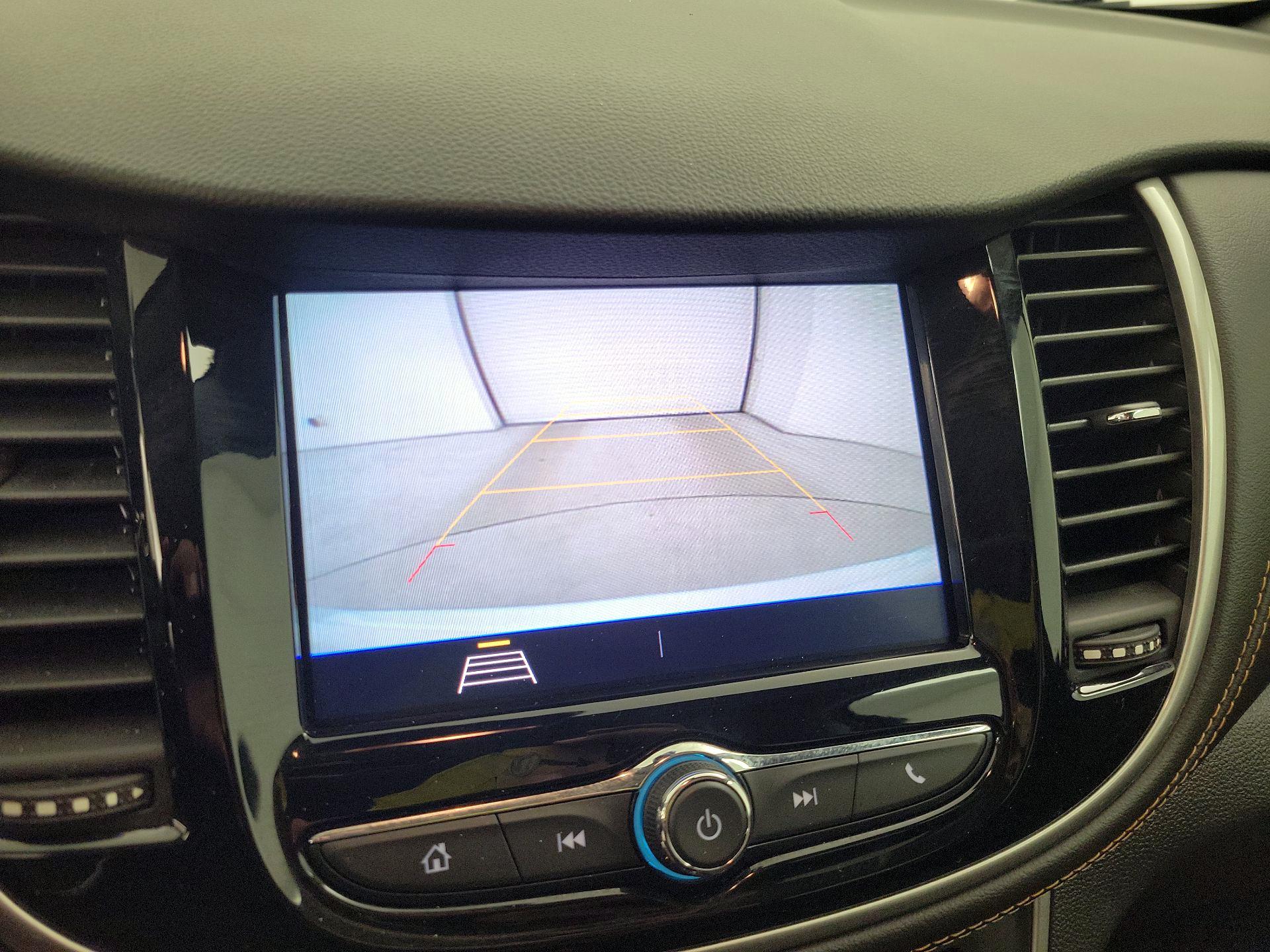 Thumbnail: 2020 Chevrolet Trax - 14