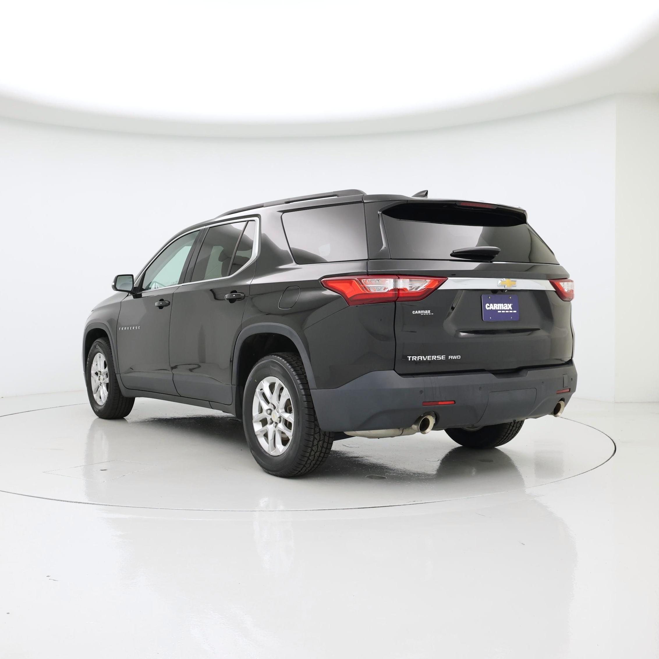 Thumbnail: 2021 Chevrolet Traverse - 2