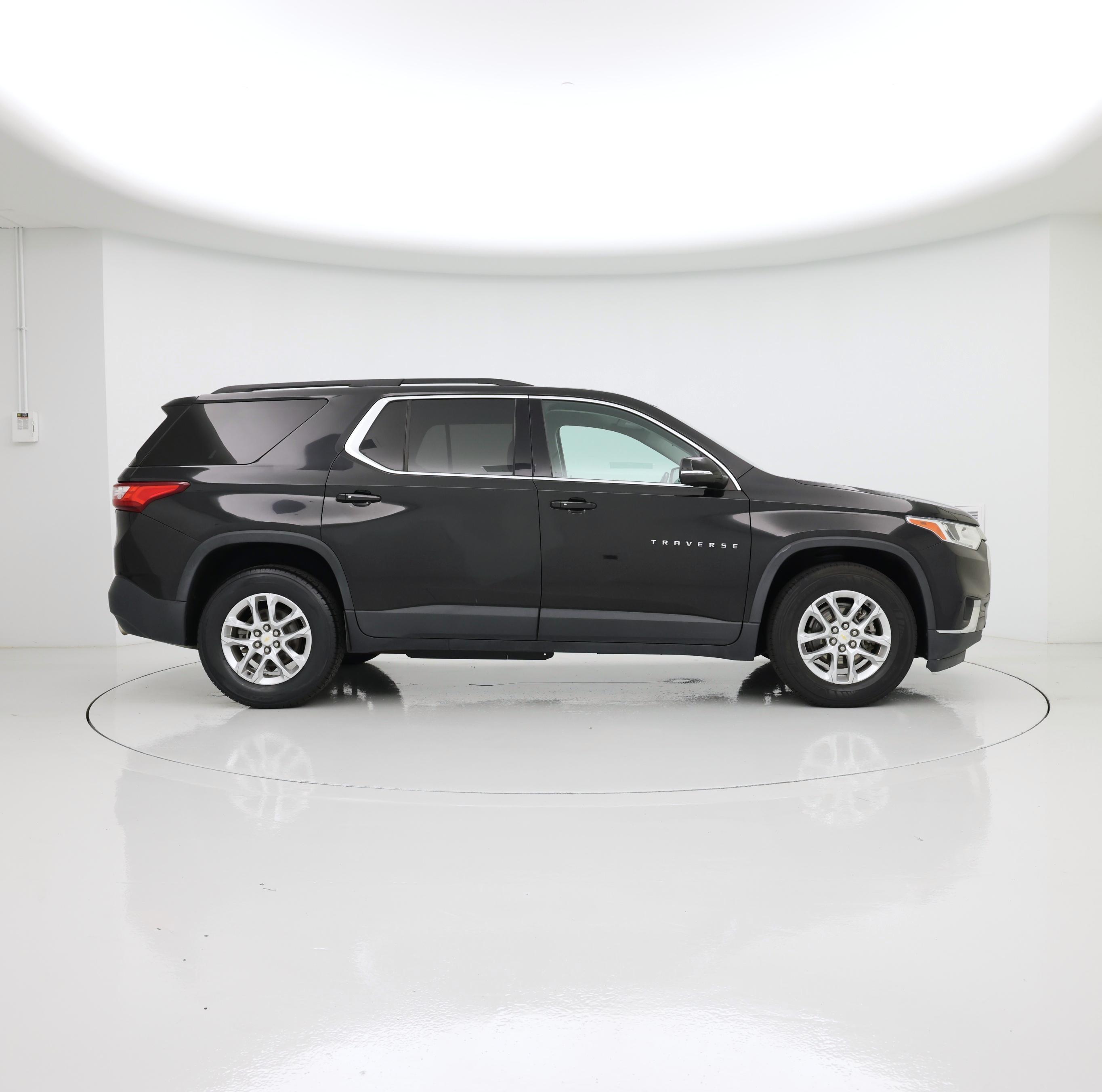 Thumbnail: 2021 Chevrolet Traverse - 7