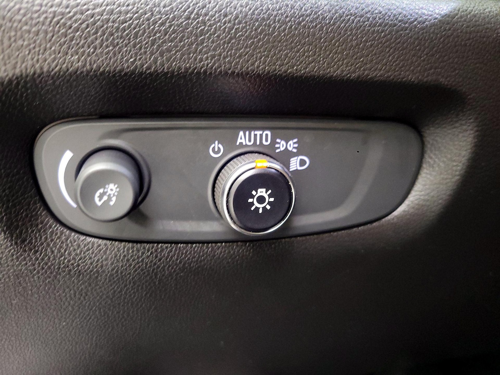 2023 Chevrolet Traverse RS - Photo 14