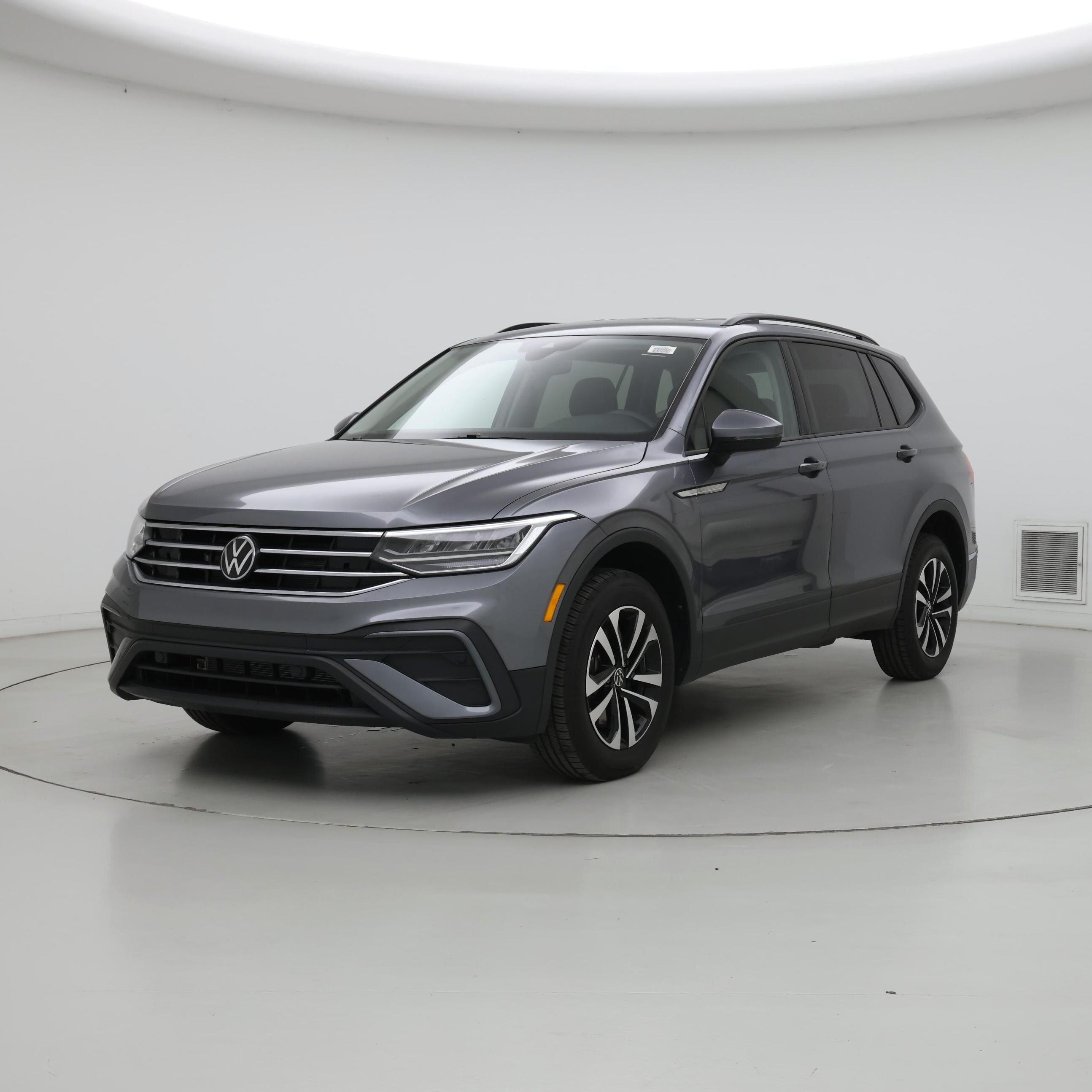 Thumbnail: 2023 Volkswagen Tiguan - 4