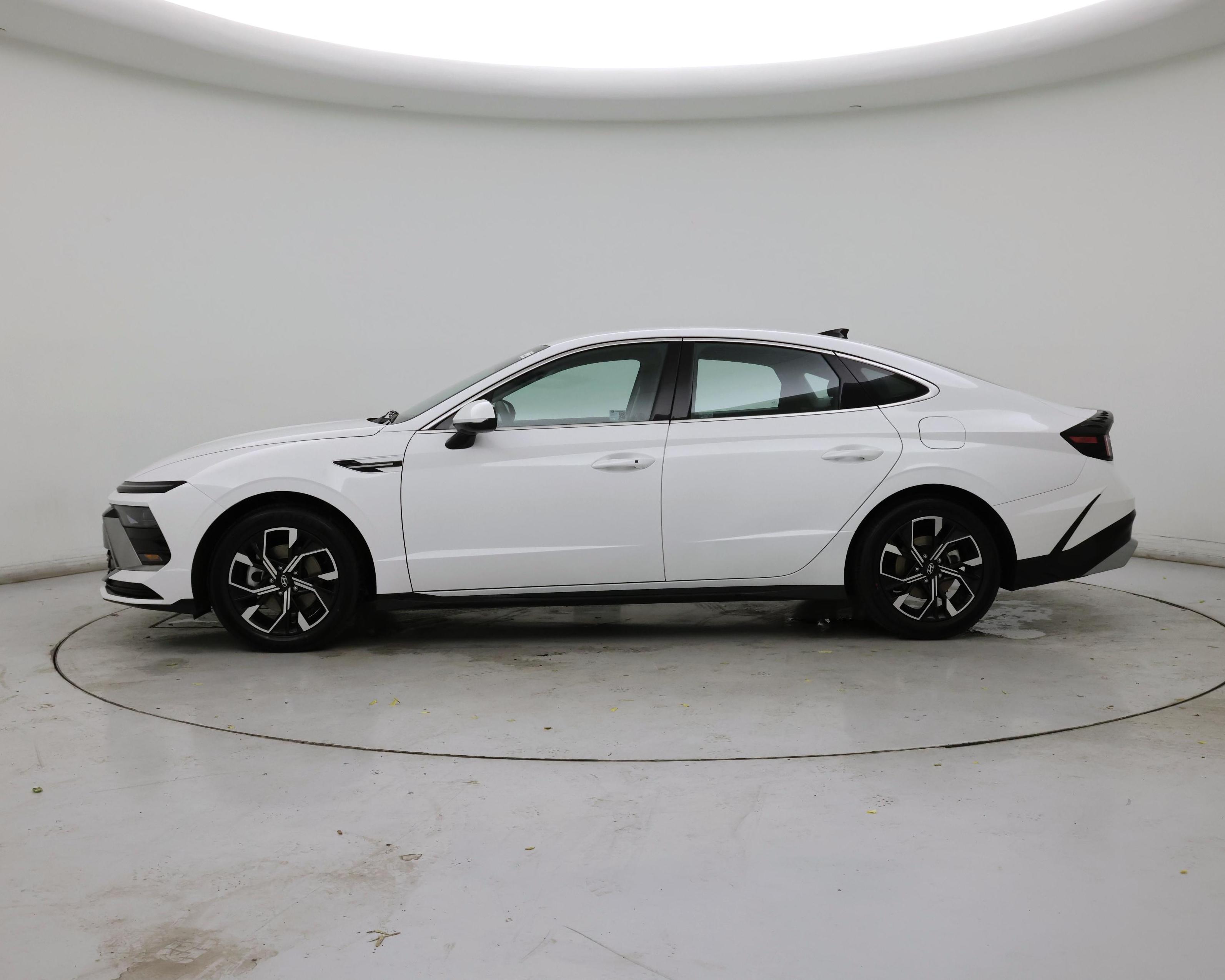 Thumbnail: 2025 Hyundai Sonata - 3