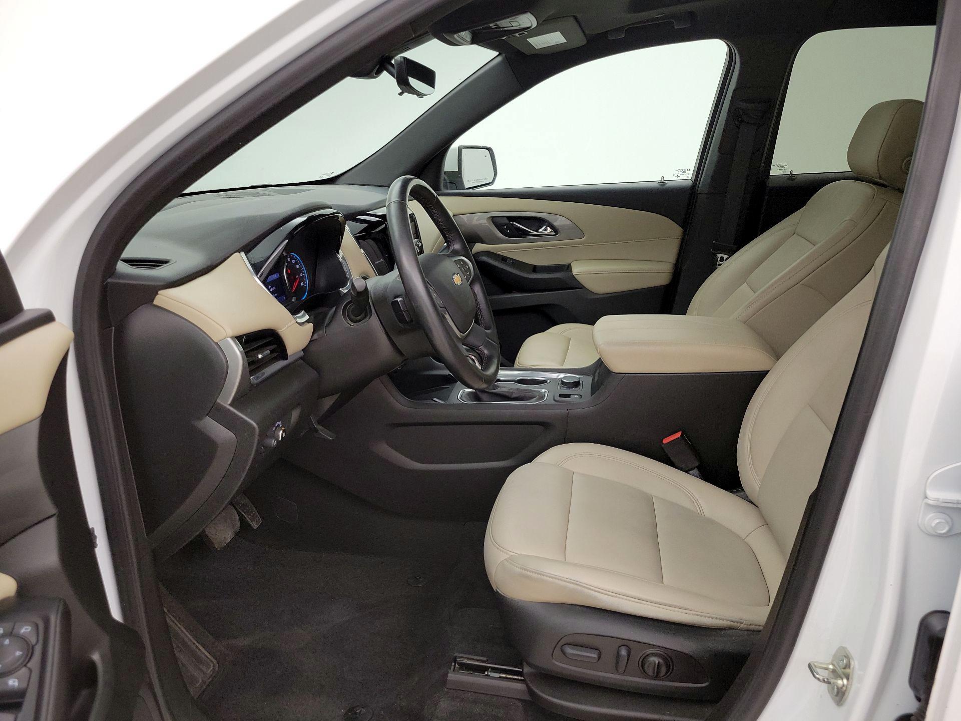 Thumbnail: 2023 Chevrolet Traverse - 11